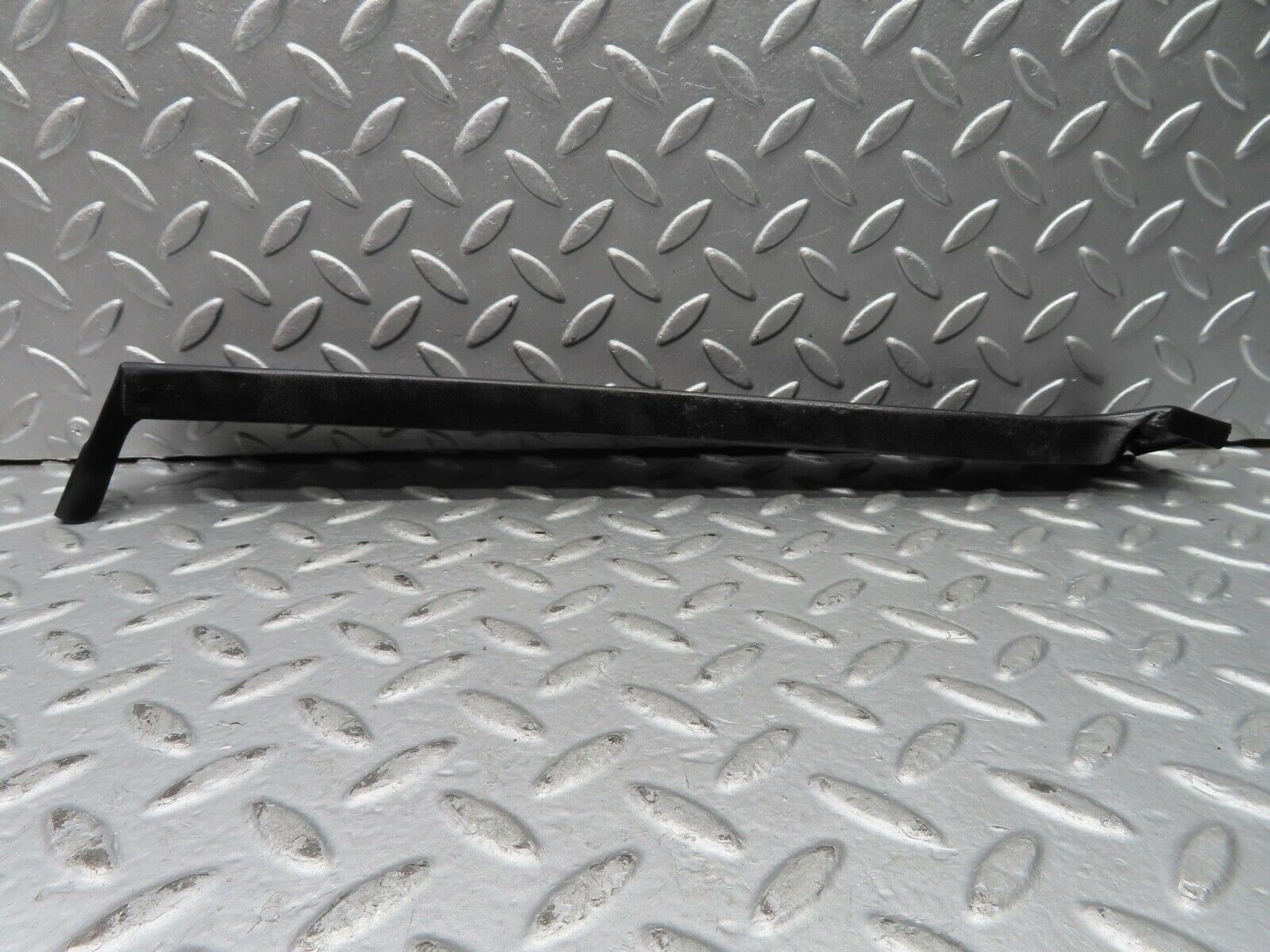 21681 Mercedes-Benz W126 300SE Right Headlight Lower Trim