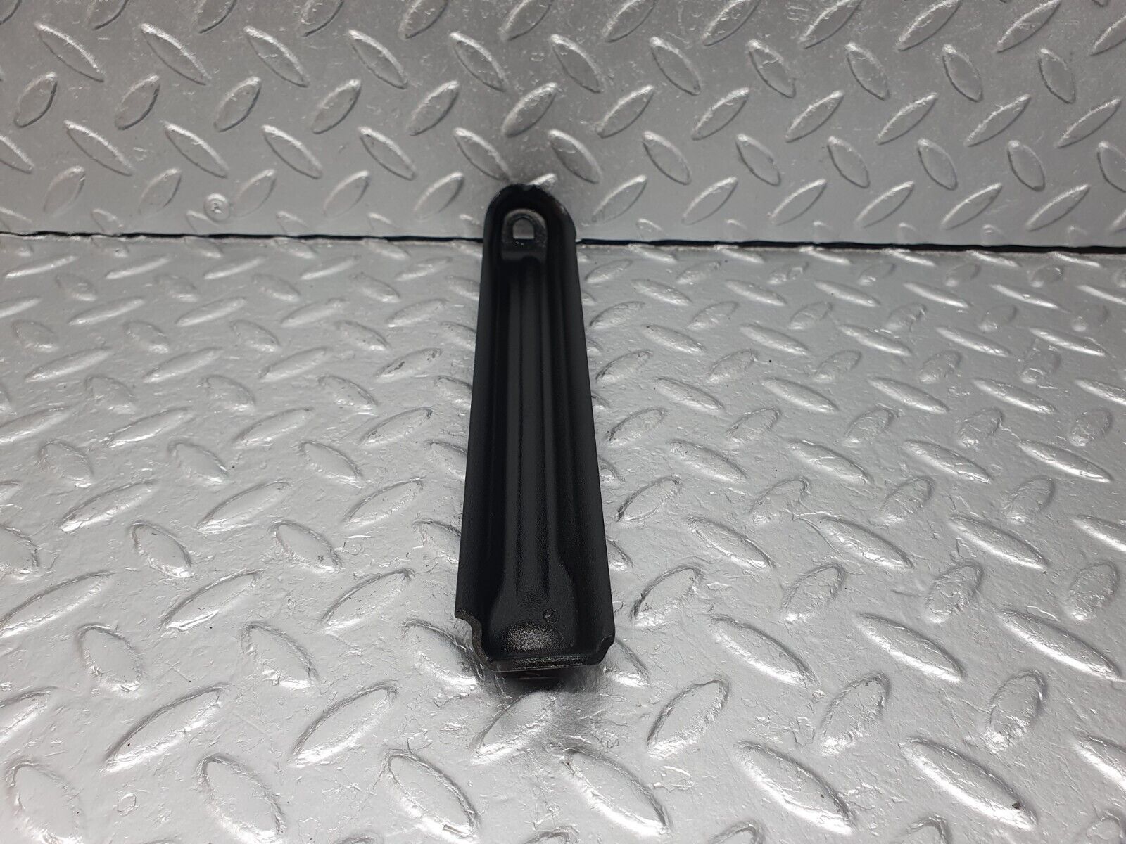 41527 Mercedes-Benz W124 200E Intake Manifold Bracket