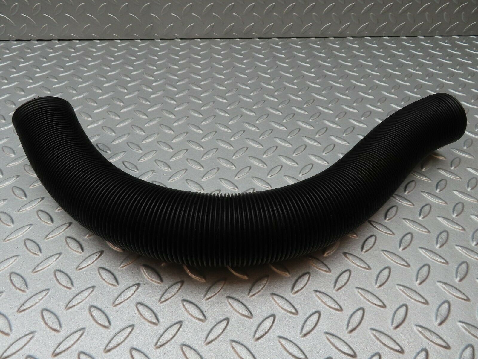 3730 Mercedes-Benz S123 200T Wagon Heater Pipe Air Pipe