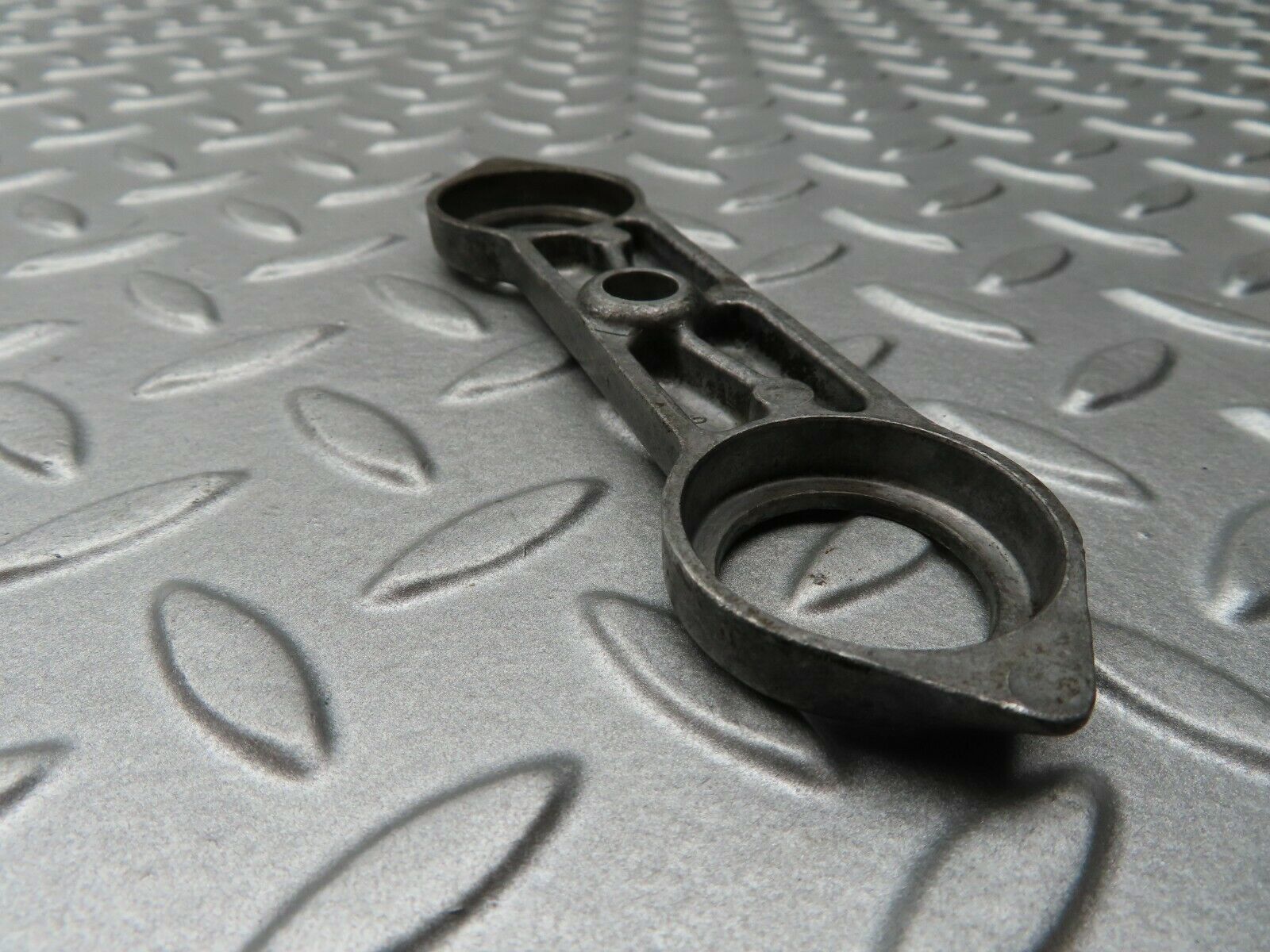 4741 Mercedes-Benz W114 280CE Coupe Fuel Injector Bracket 1300780341