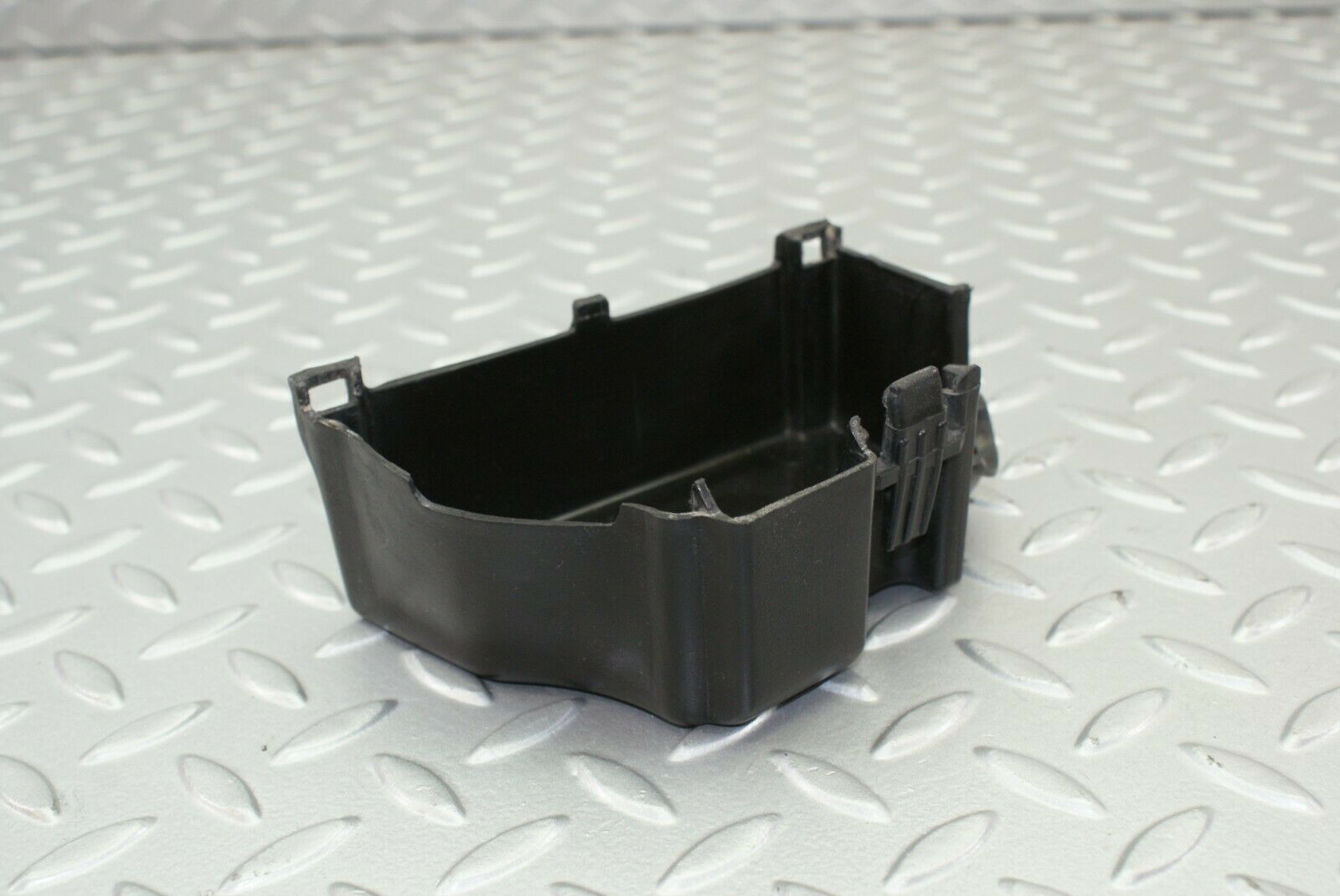 2931 Mercedes-Benz C123 280CE Coupe Fuse Box Relay Cover 1235450146