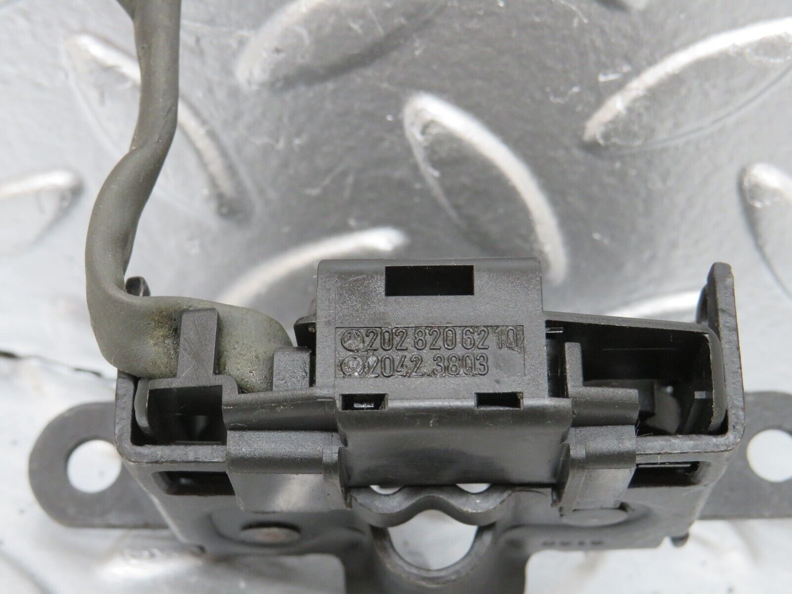 25048 Mercedes-Benz W140 S320 Hood Bonnet Lock Pair With Switch