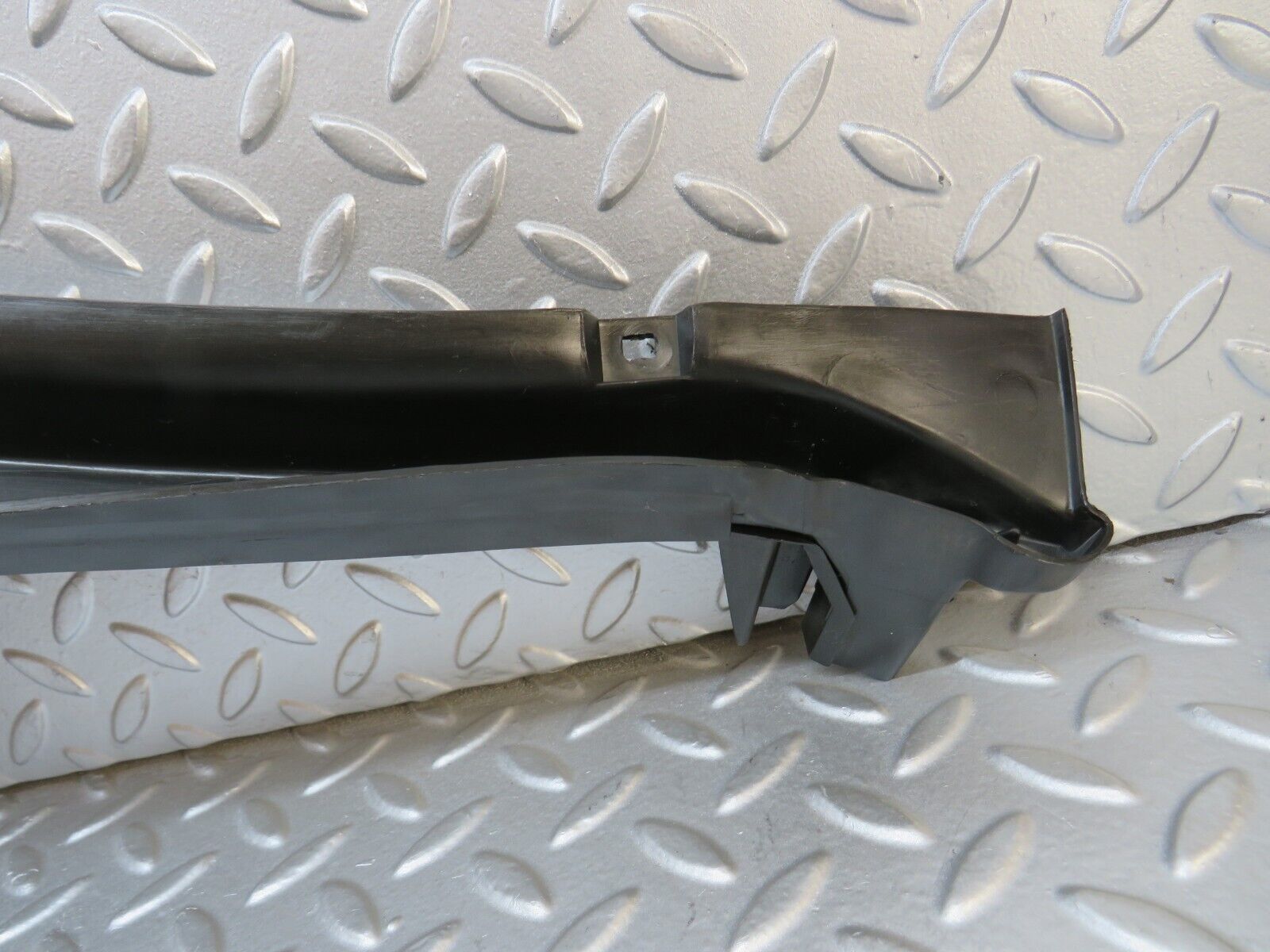 32516 Mercedes-Benz S124 300TE Wiper Mechanism Cover 1246200973 1246202667