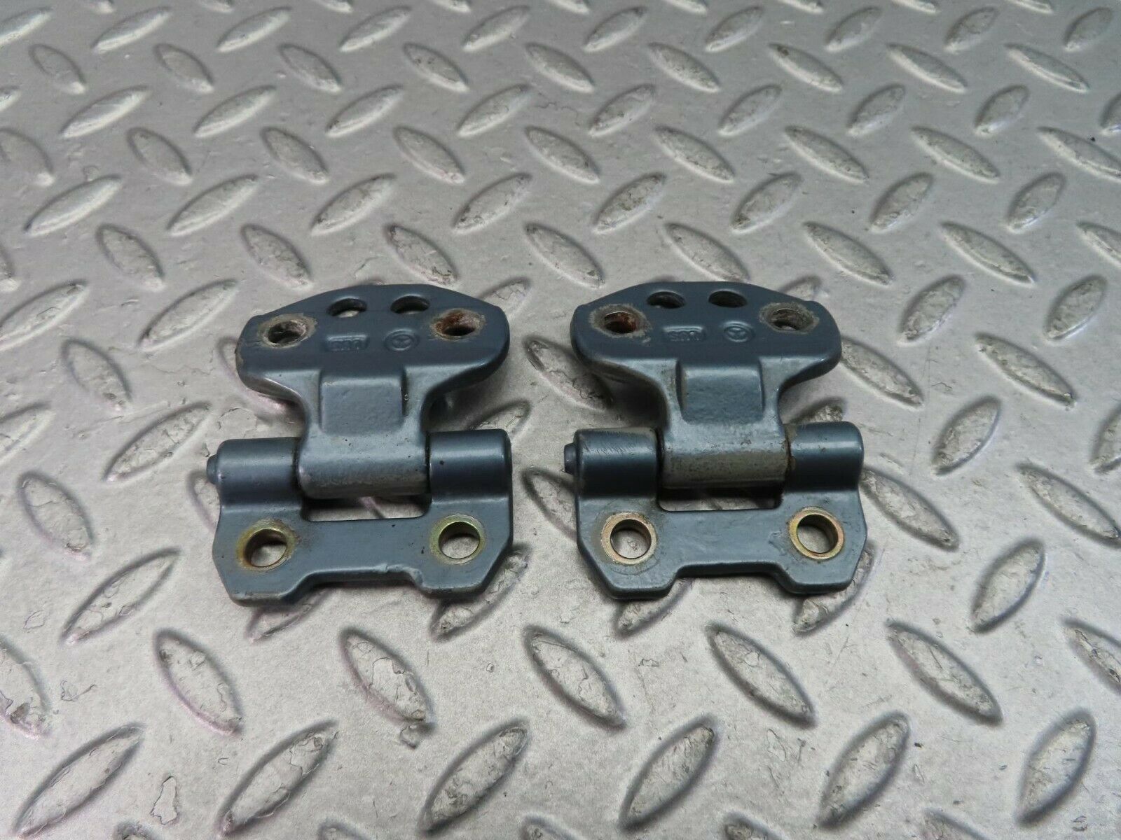 9445 Mercedes-Benz C124 300CE Coupe Door Hinge Right Side