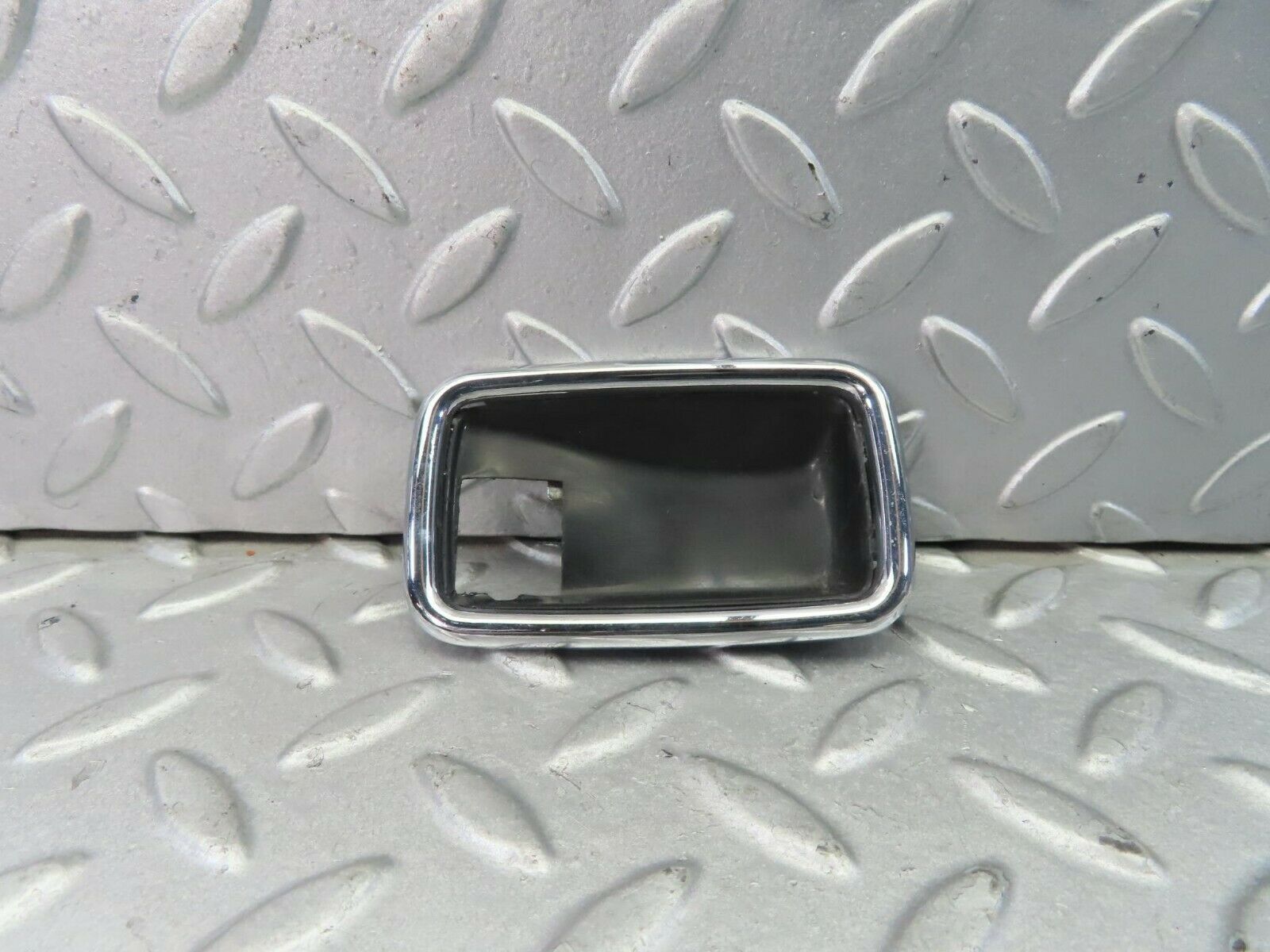 8662 Mercedes-Benz W108 Chrome Frame For Door Opener Left 1087660511