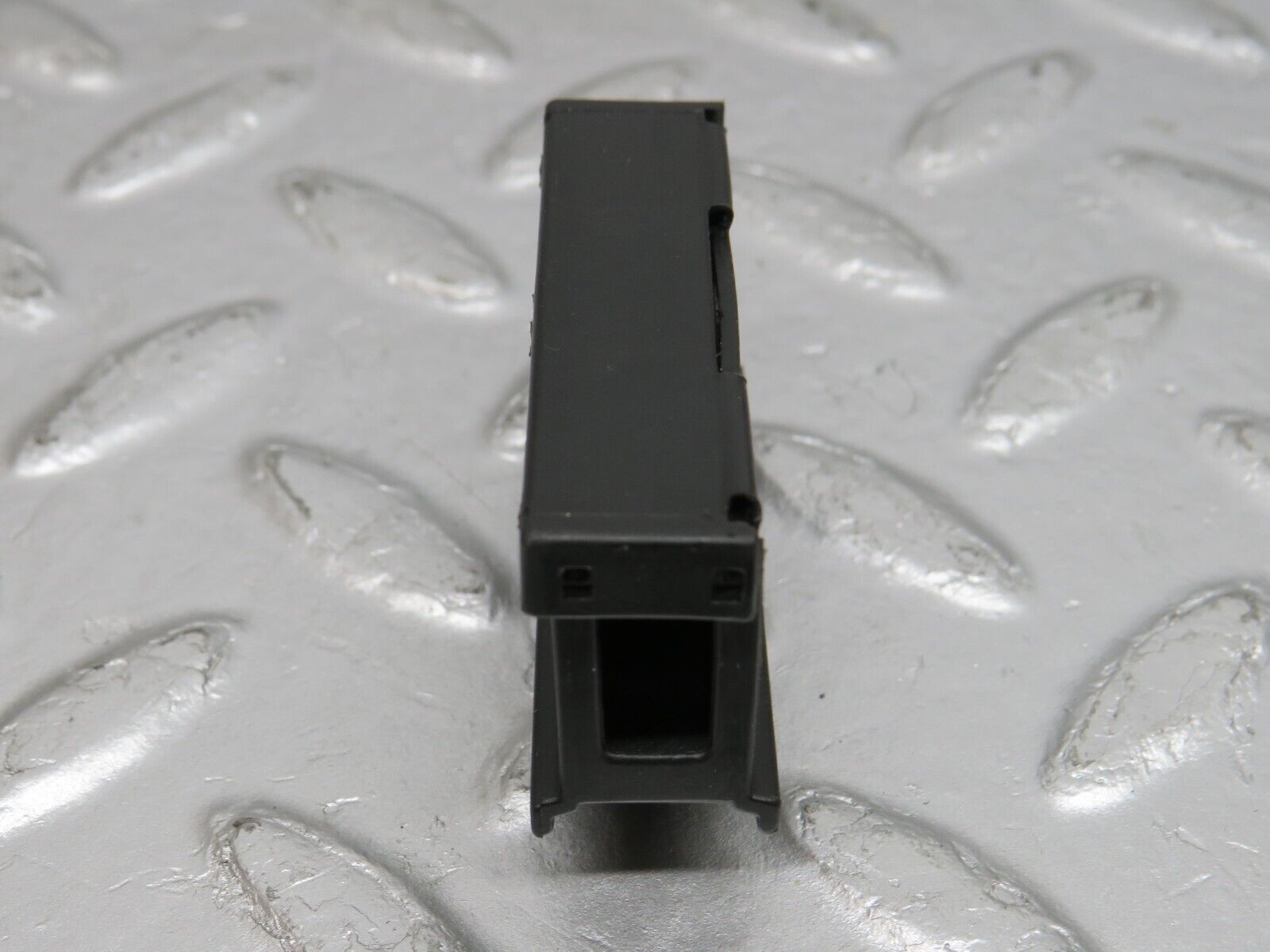 39634 Mercedes-Benz R129 320SL Coupe Wire Cable Connector 0005400869