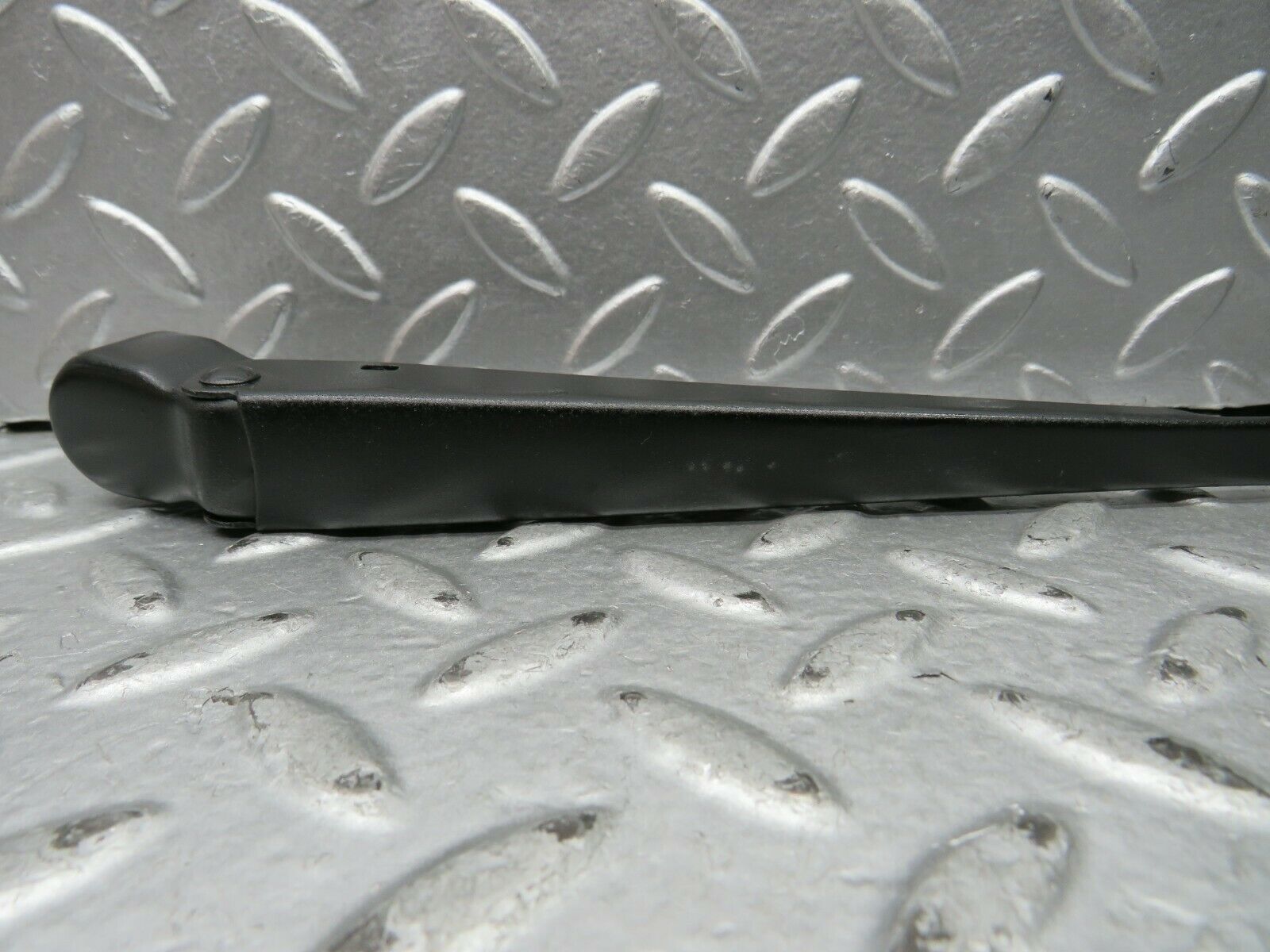 22123 Mercedes-Benz S123 280TE Wagon Right Side Wiper Arm Bosch 3399990553