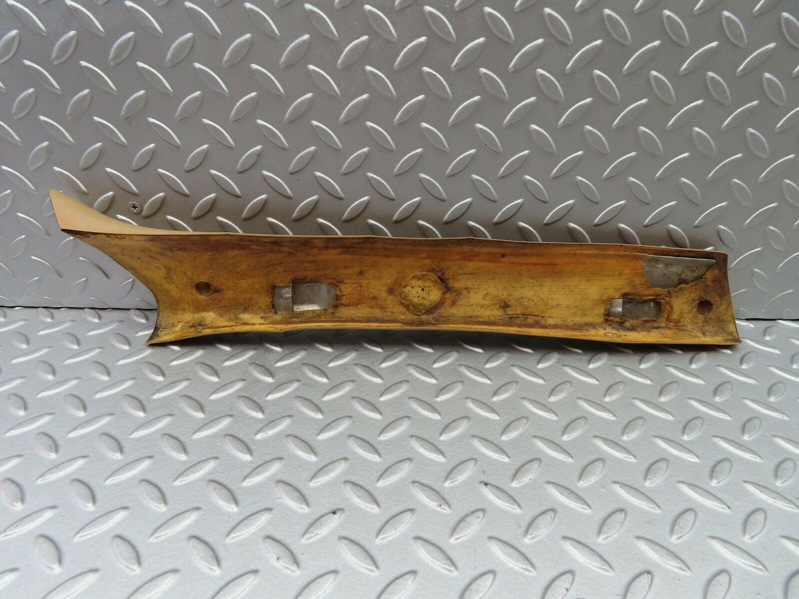 6136 Mercedes-Benz W126 380SE A Pillar Cover Left Side