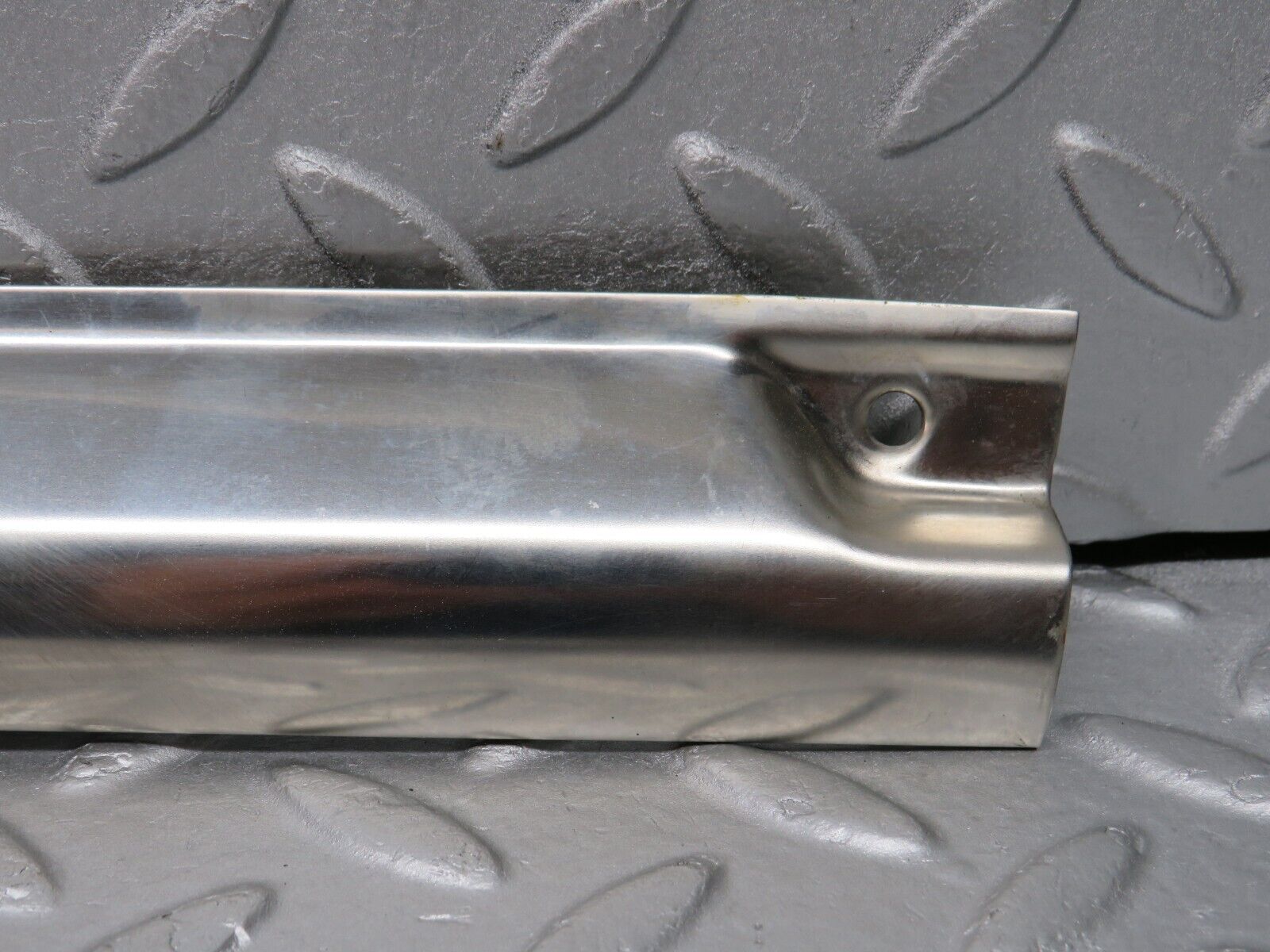 38594 Mercedes-Benz R129 280SL Coupe Folding Top Chrome Top Cover Trim Left