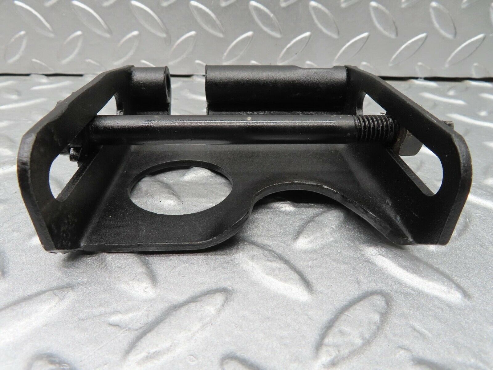 14074 Mercedes-Benz C107 280SLC Alternator Generator Bracket