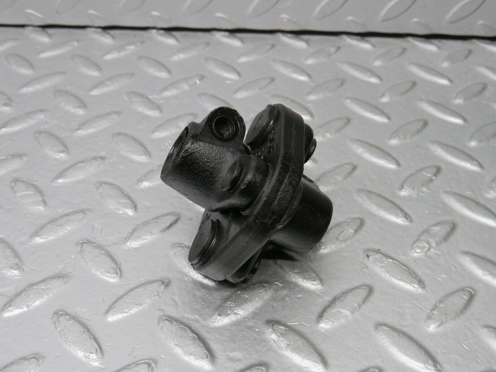 38794 Mercedes-Benz W201 190E 2.6L Steering Column Lower Shaft Connector 1264620146