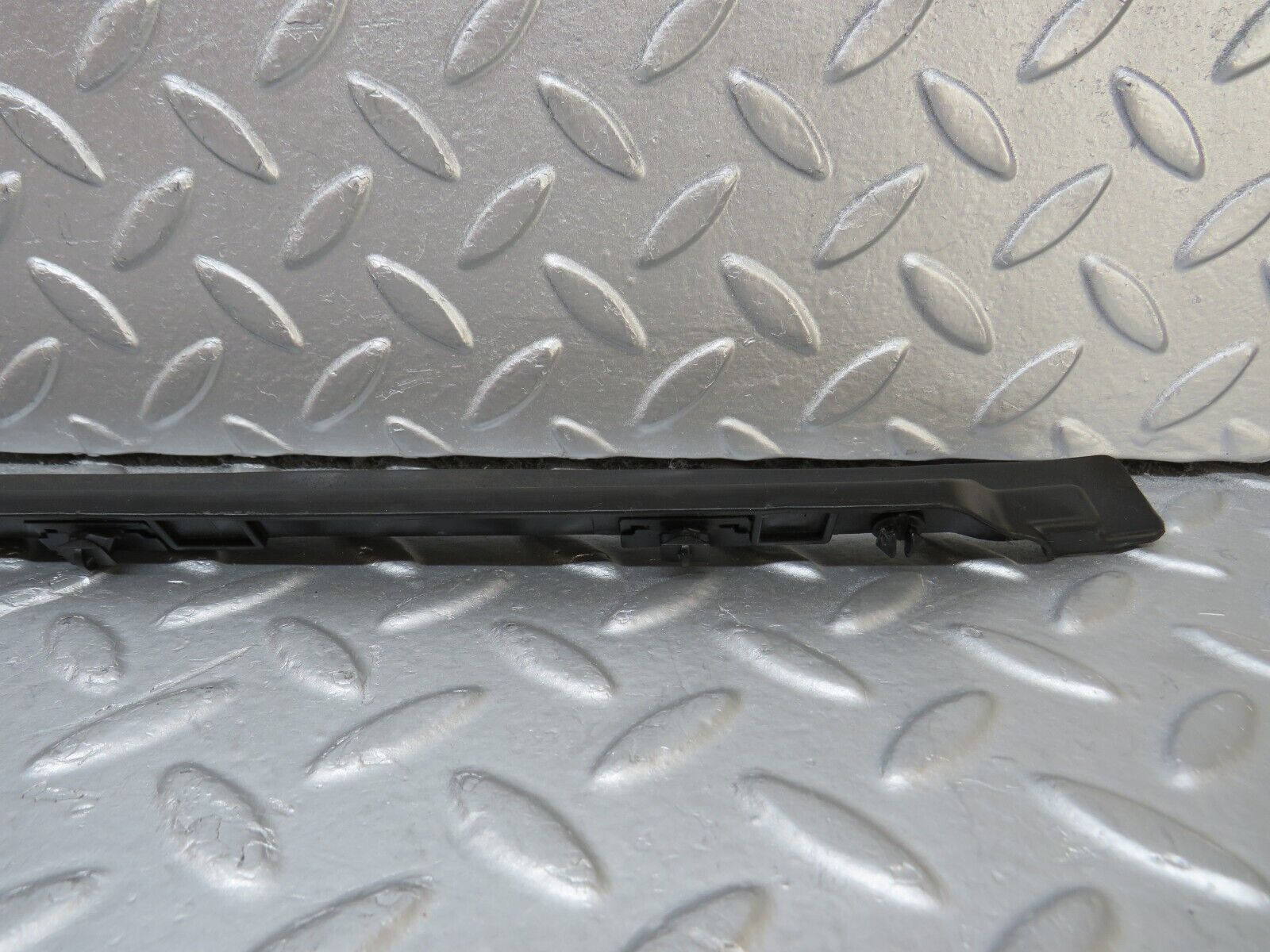 35259 Mercedes-Benz W221 Rear Left Door Lower Seal Trim 2216900362