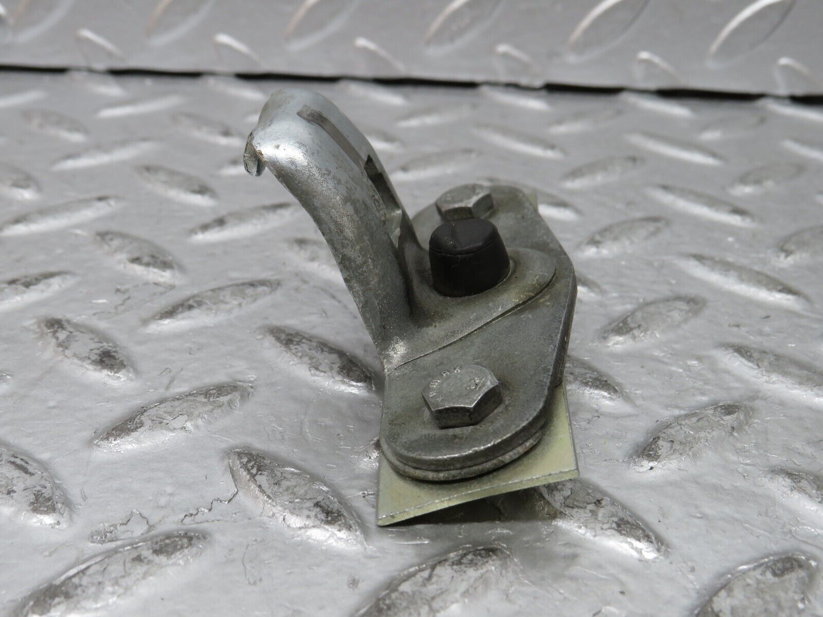 27254 Mercedes-Benz W123 280E Boot Trunk Latch Lock