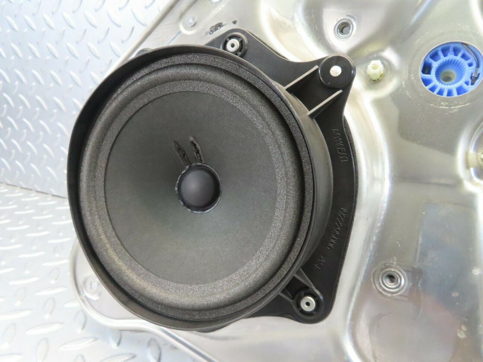 11153 Mercedes-Benz W221 S320 Rear Right Door Window Regulator 2217300279