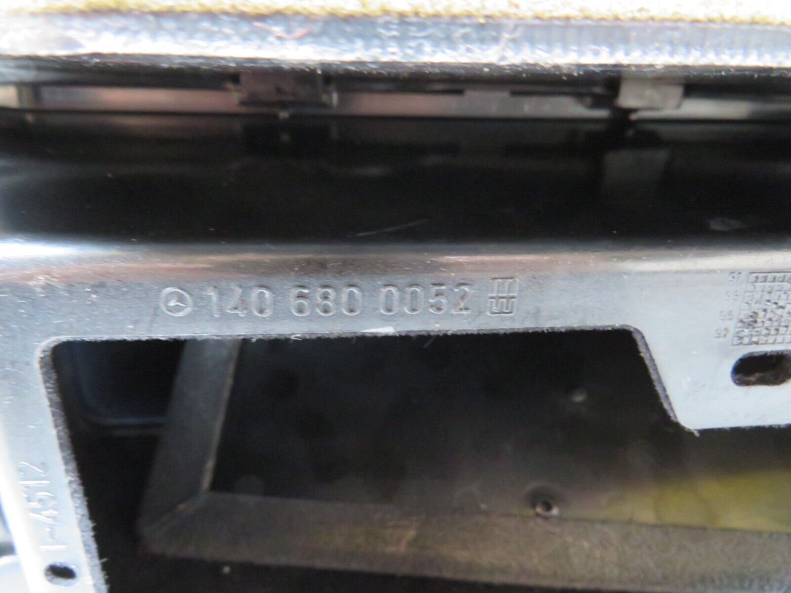 24696 Mercedes-Benz W140 S320 Centre Console