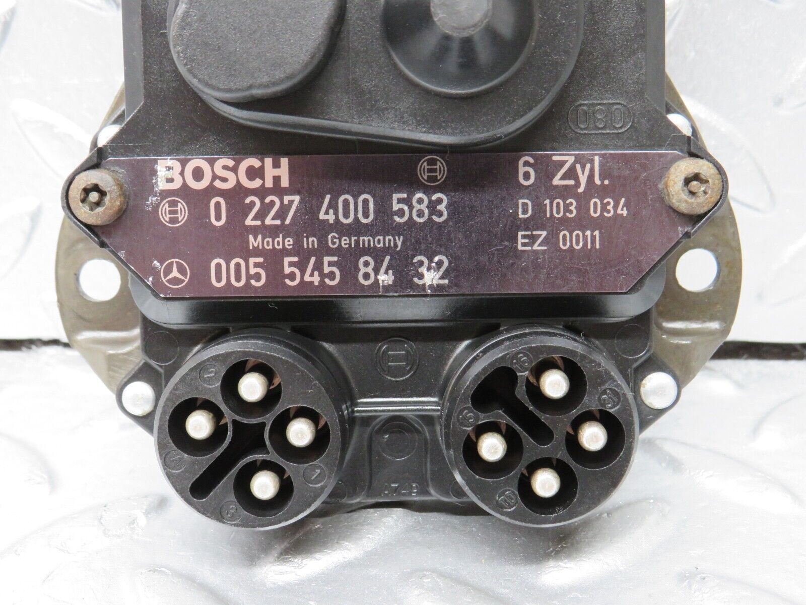 33940 Mercedes-Benz W124 260E Ignition Control Unit Bosch 0055458432 0227400583