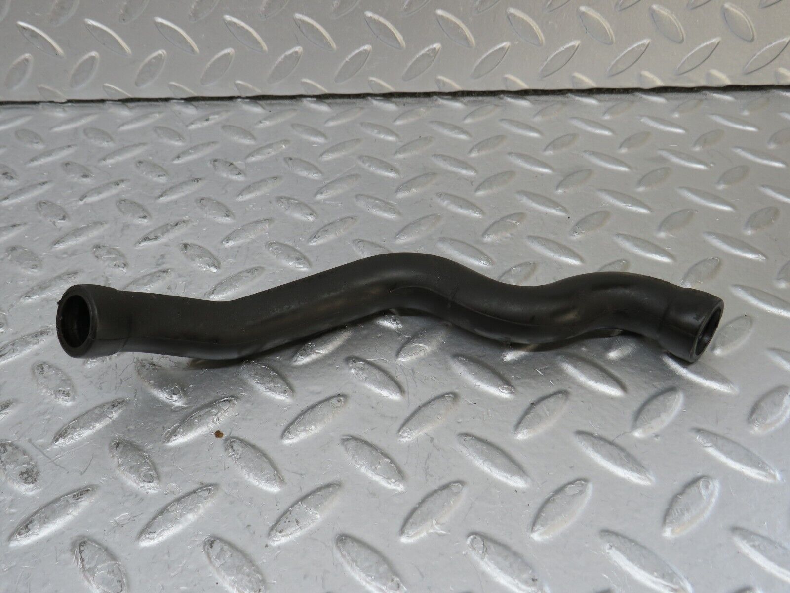 35001 Mercedes-Benz W210 320E Engine Crankcase Breather Hose Pipe 1120180482