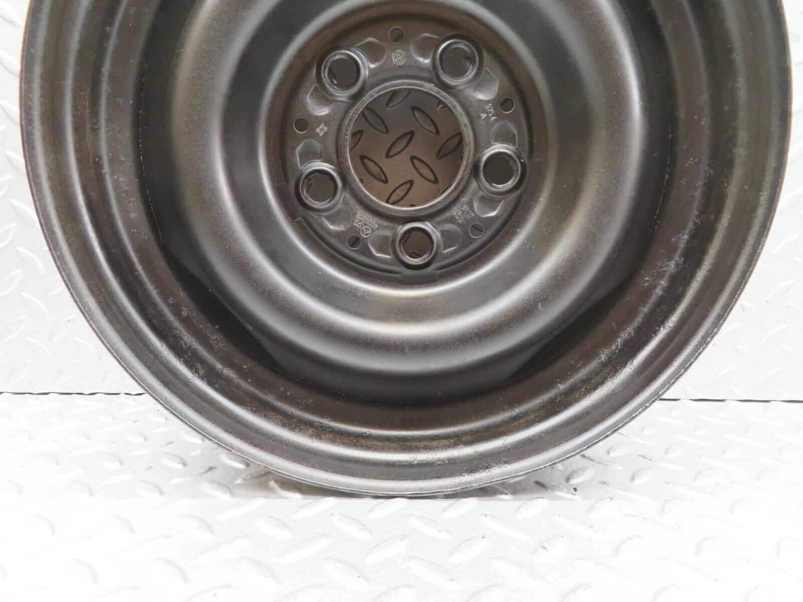 13233 Mercedes-Benz Steel Wheel 5.5Jx14H2 ET30 5x112 1234000302