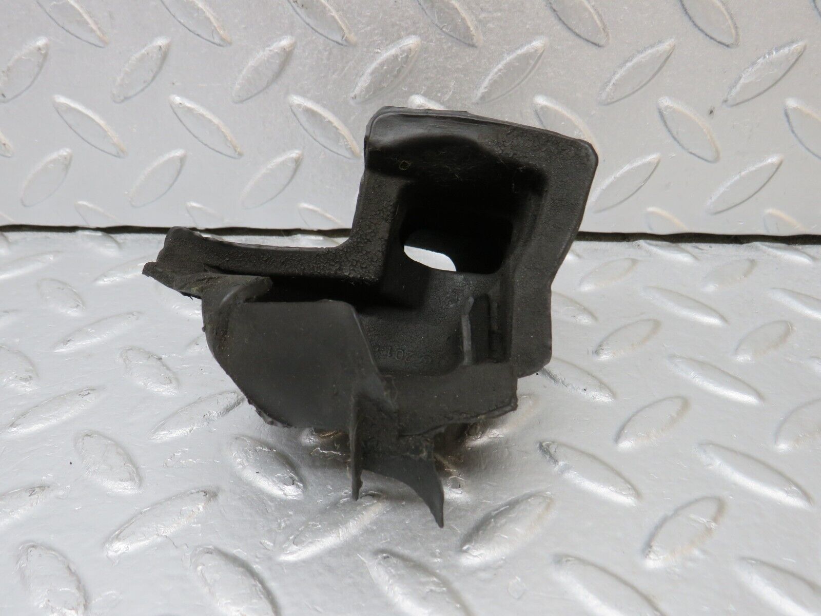 39013 Mercedes-Benz W201 190E 2.6L Water Drain Rubber Left Side 2016280169