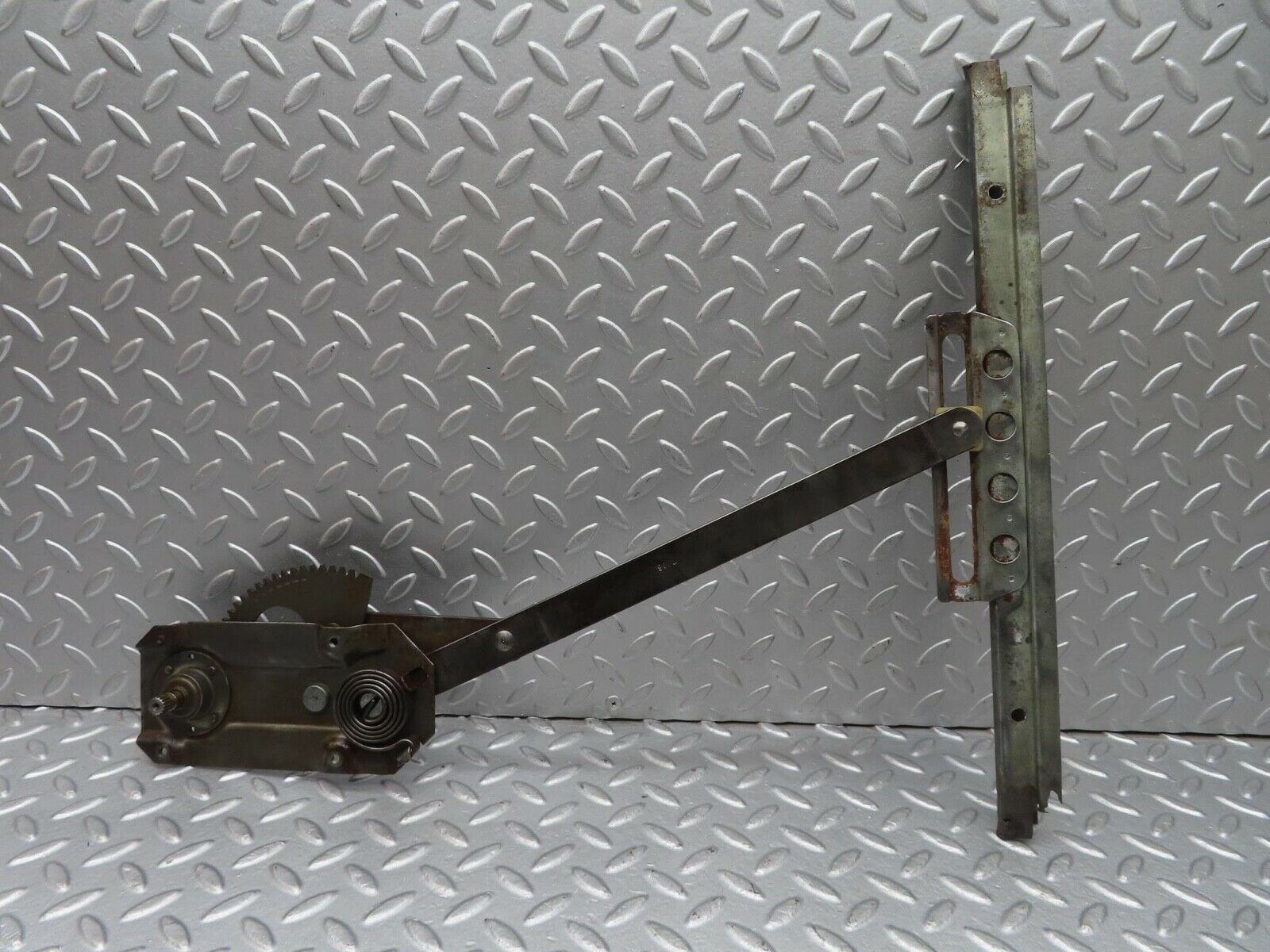 13034 Mercedes-Benz W111 220S Front Right Manual Window Regulator