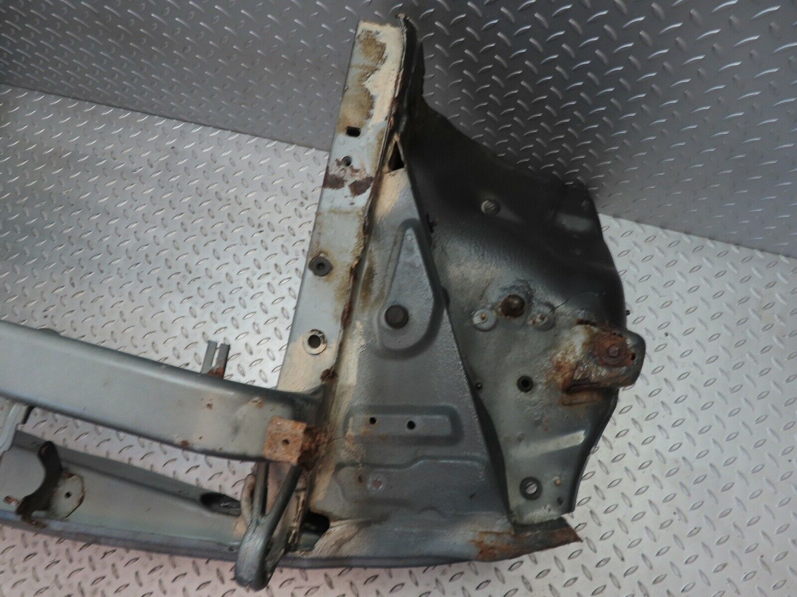 17413 Mercedes-Benz R129 300SL Coupe Front Panel