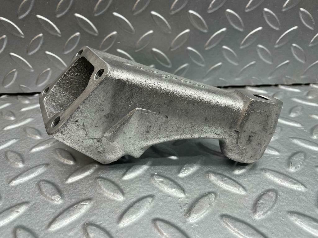 0223 Mercedes-Benz W116 350SE Engine Mount Bracket Left Side 1162232904
