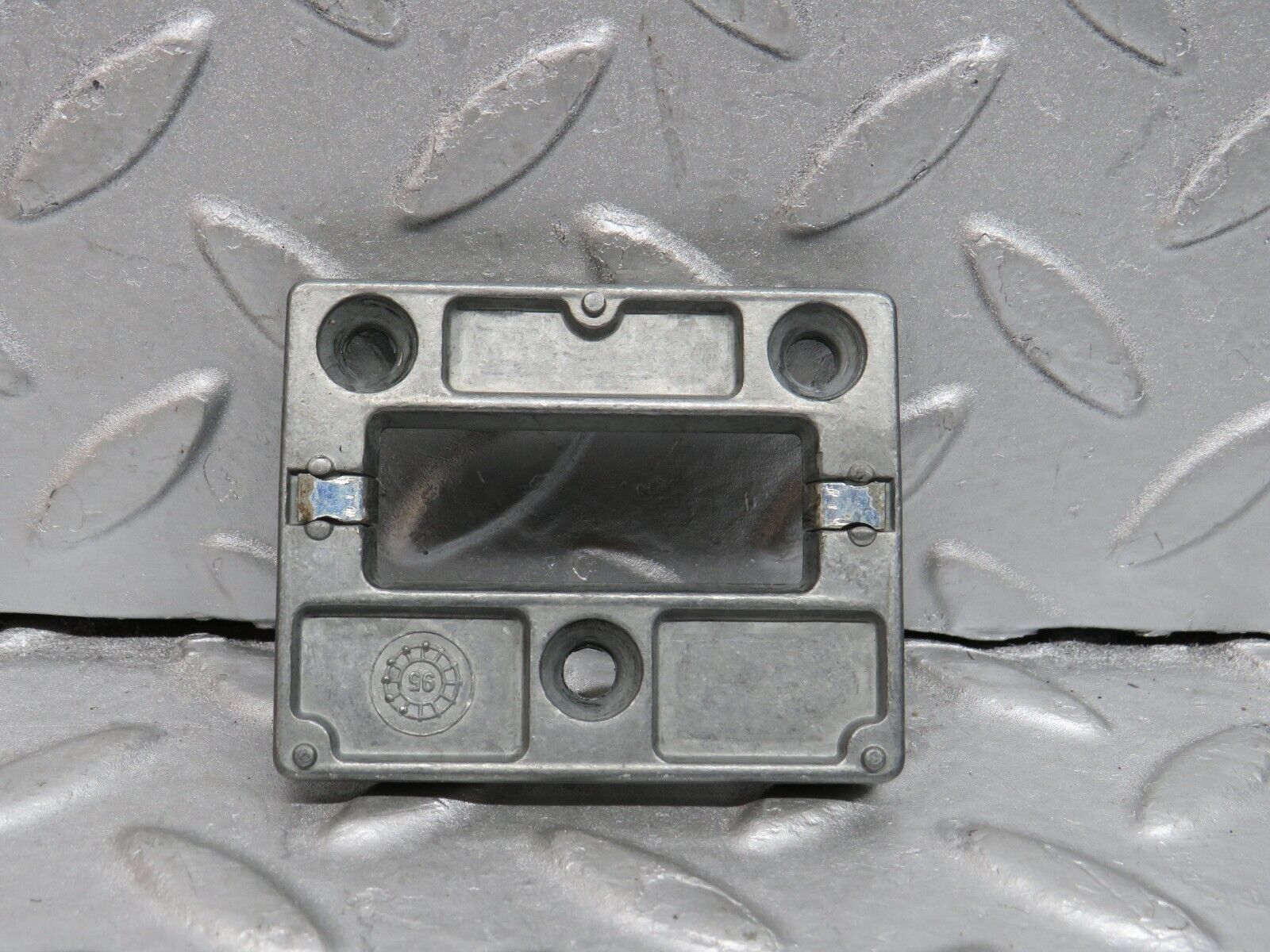 39644 Mercedes-Benz R129 320SL Coupe Rear View Mirror Bracket 1298110111 1298100011