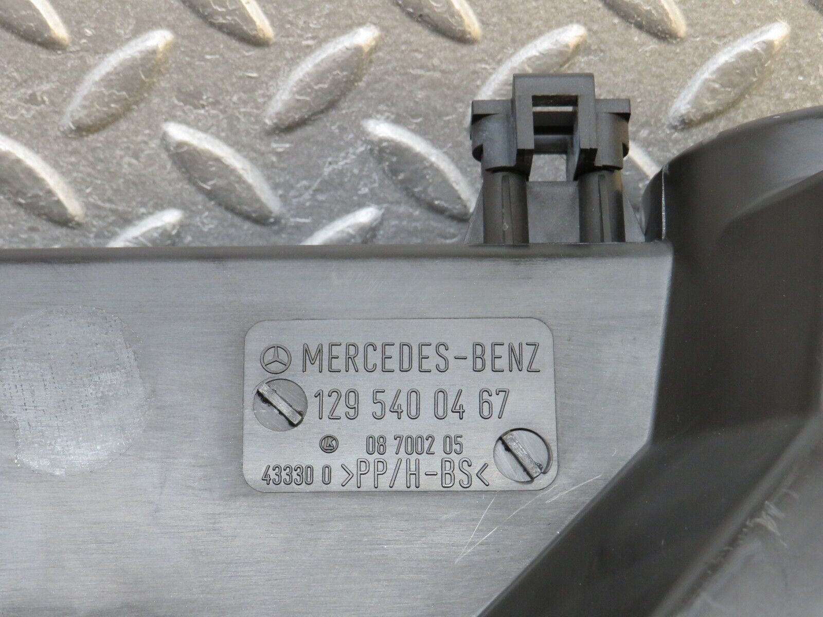 38250 Mercedes-Benz R129 280SL Coupe ECU Cover Housing 1295400467