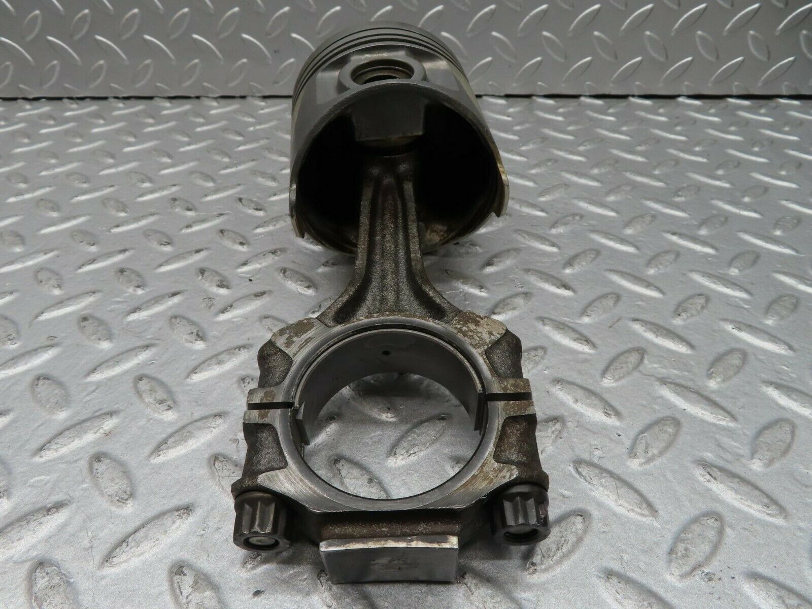 16684 Mercedes-Benz C107 380SLC Piston With Connecting Rod 92.005 mm