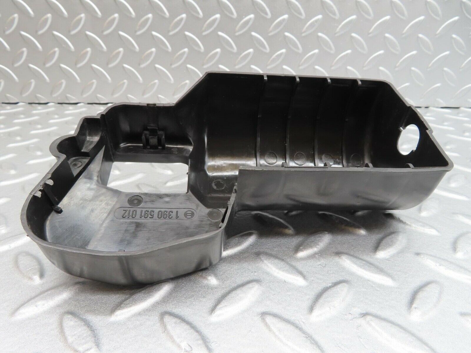 13938 Mercedes-Benz C107 280SLC Wiper Motor Cover 1390591012