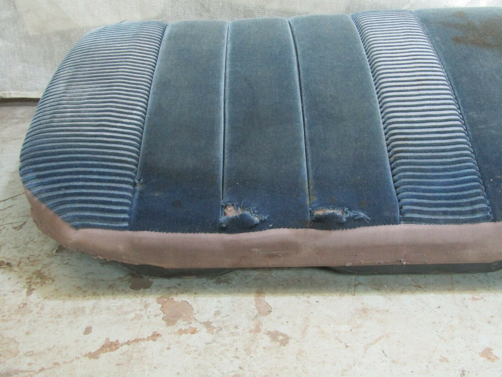 3257 Mercedes-Benz C107 350SLC Coupe Coupe Rear Seat Blue Fabric 1079240216