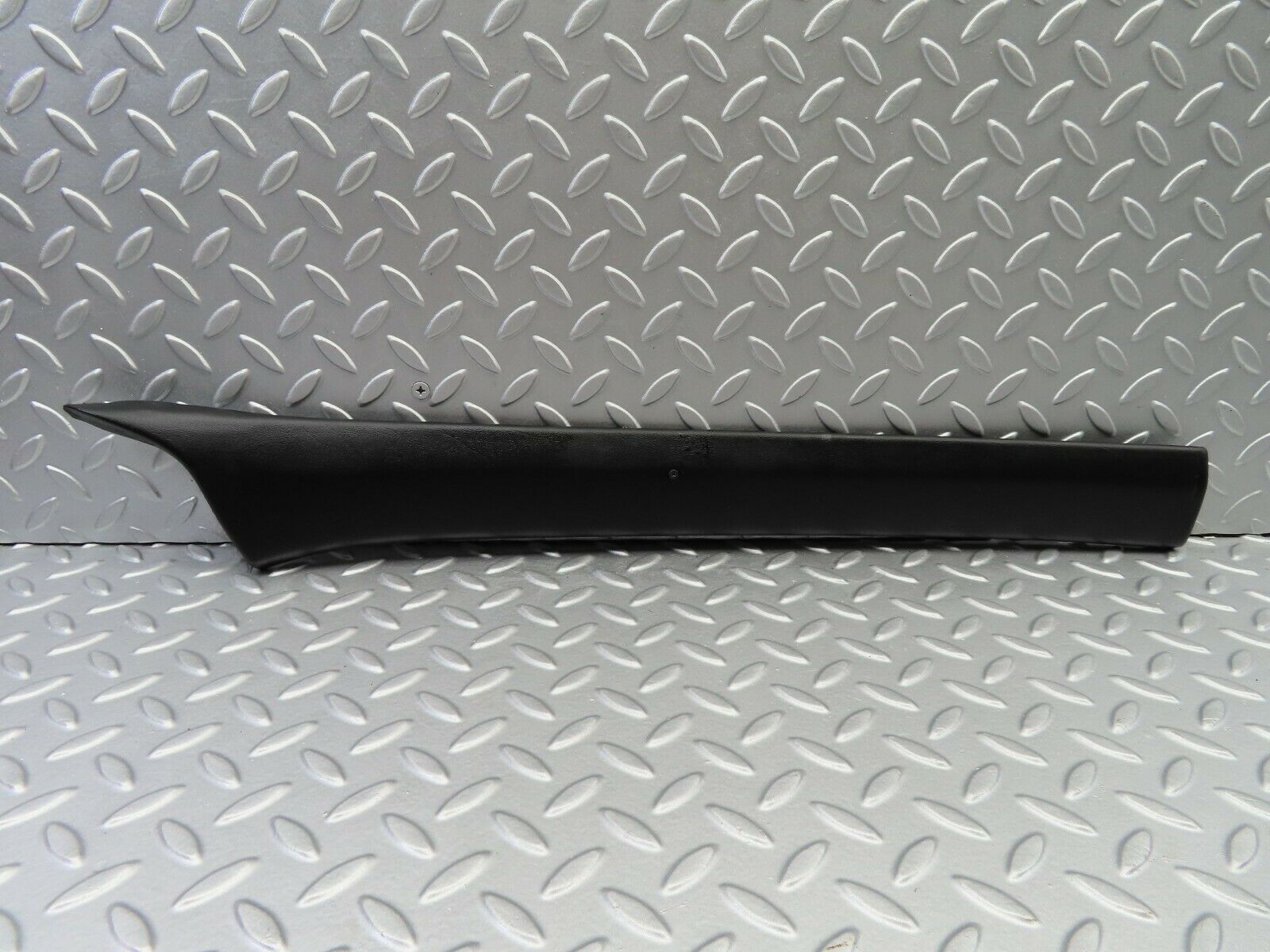 6479 Mercedes-Benz S124 E220 Wagon A Pillar Cover Right Side Black 1246920489