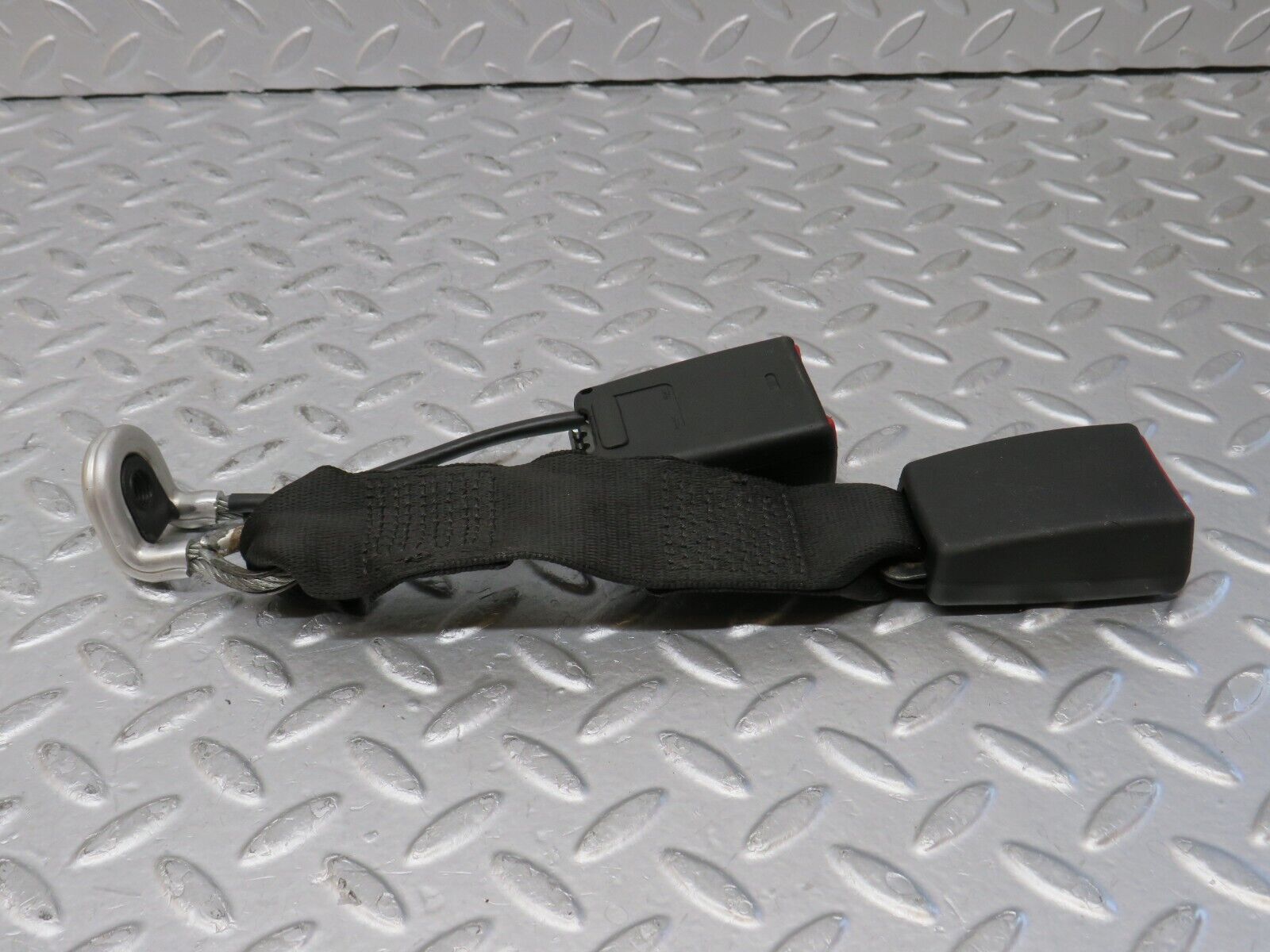 35085 Mercedes-Benz W210 320E Rear Double Seat Belt Buckle 2108600669