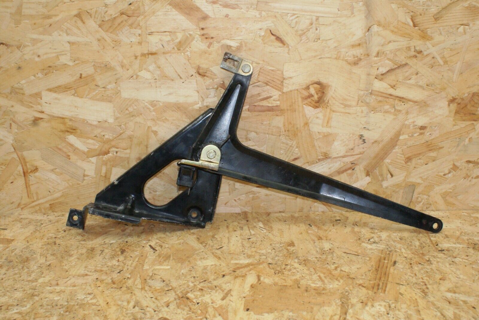 2364 Mercedes-Benz W123 280E Handbrake Regulator