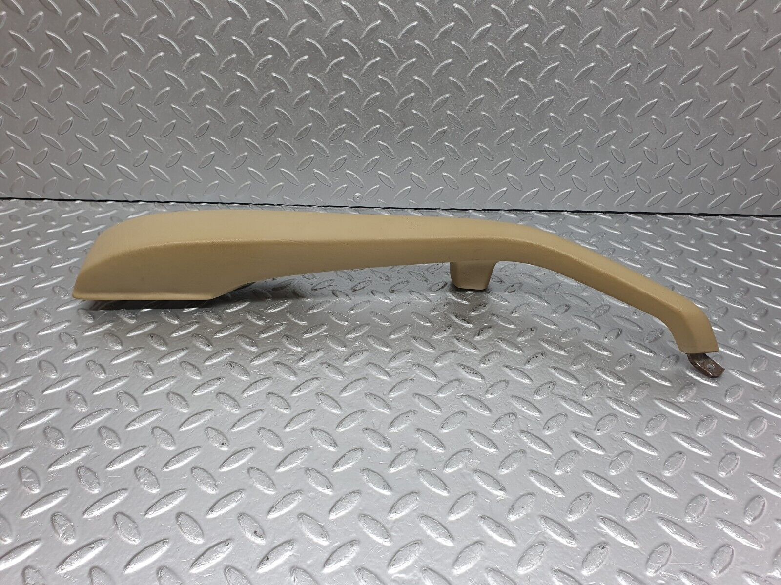 40928 Mercedes-Benz W126 300SE Front Right Interior Door Handle Beige