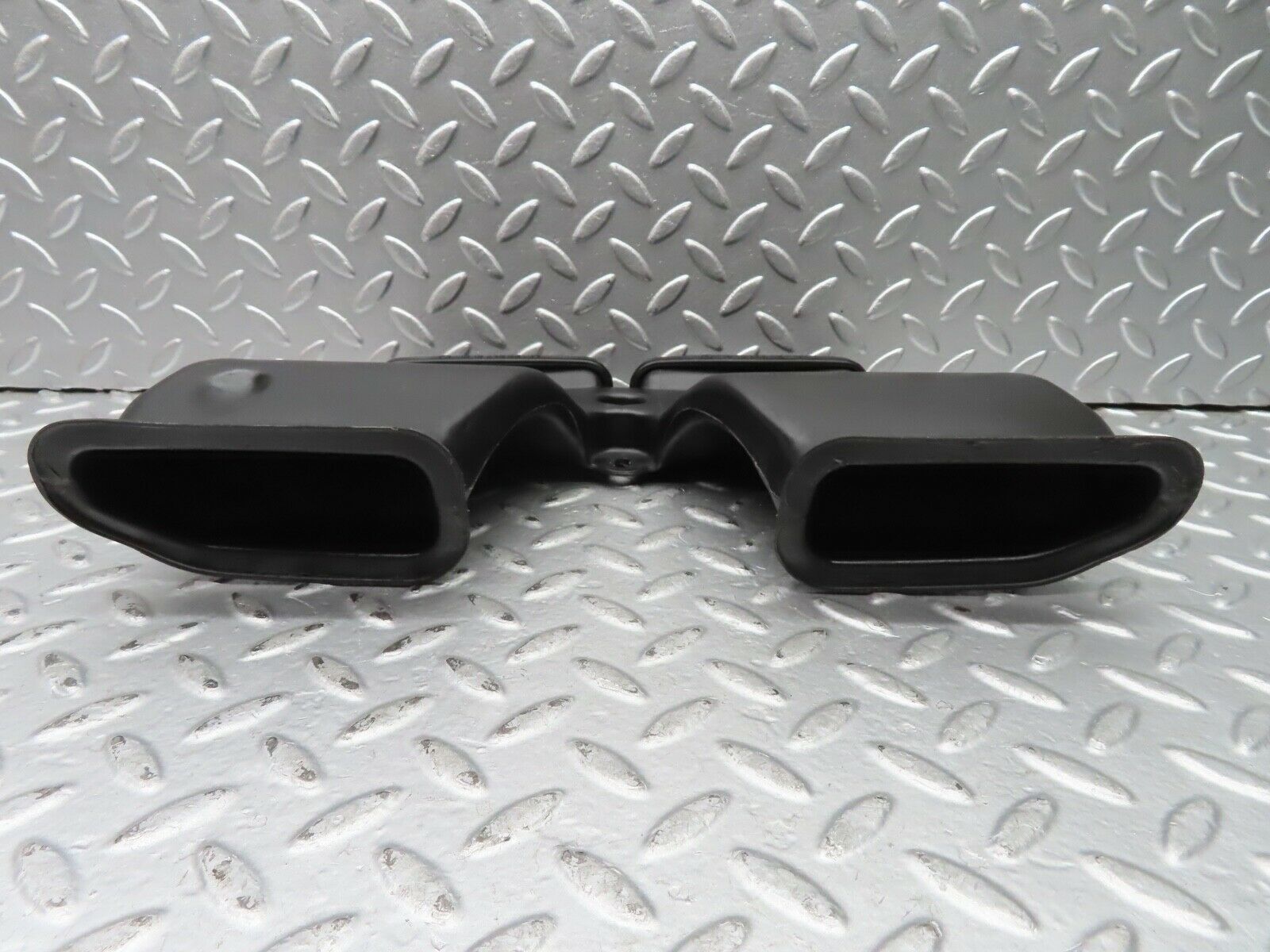 21508 Mercedes-Benz W126 300SE Dashboard Centre Air Vent With Rubber 1268310036 1269970181