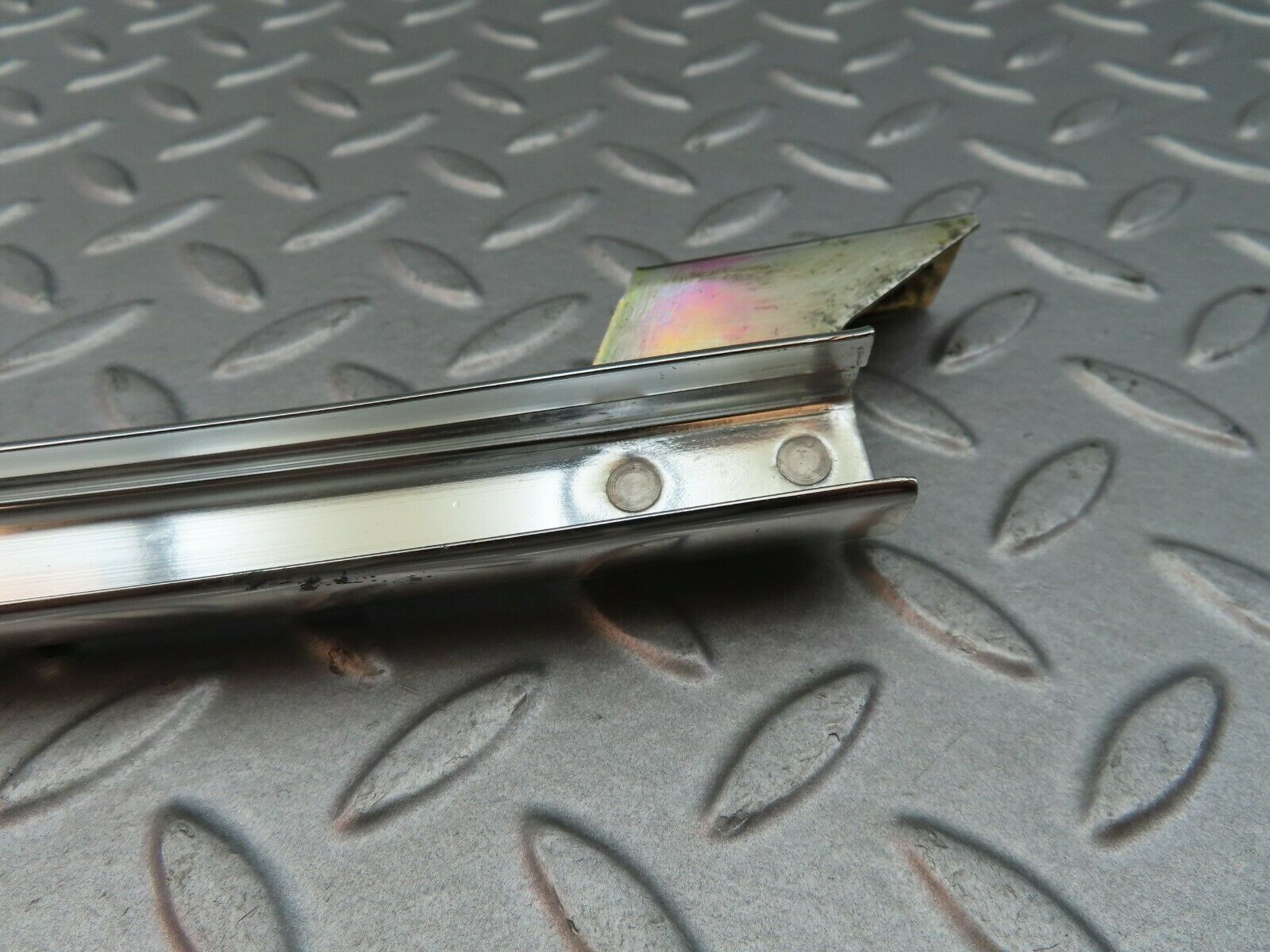 5790 Mercedes-Benz W123 200 Rear Right Chrome Window Channel