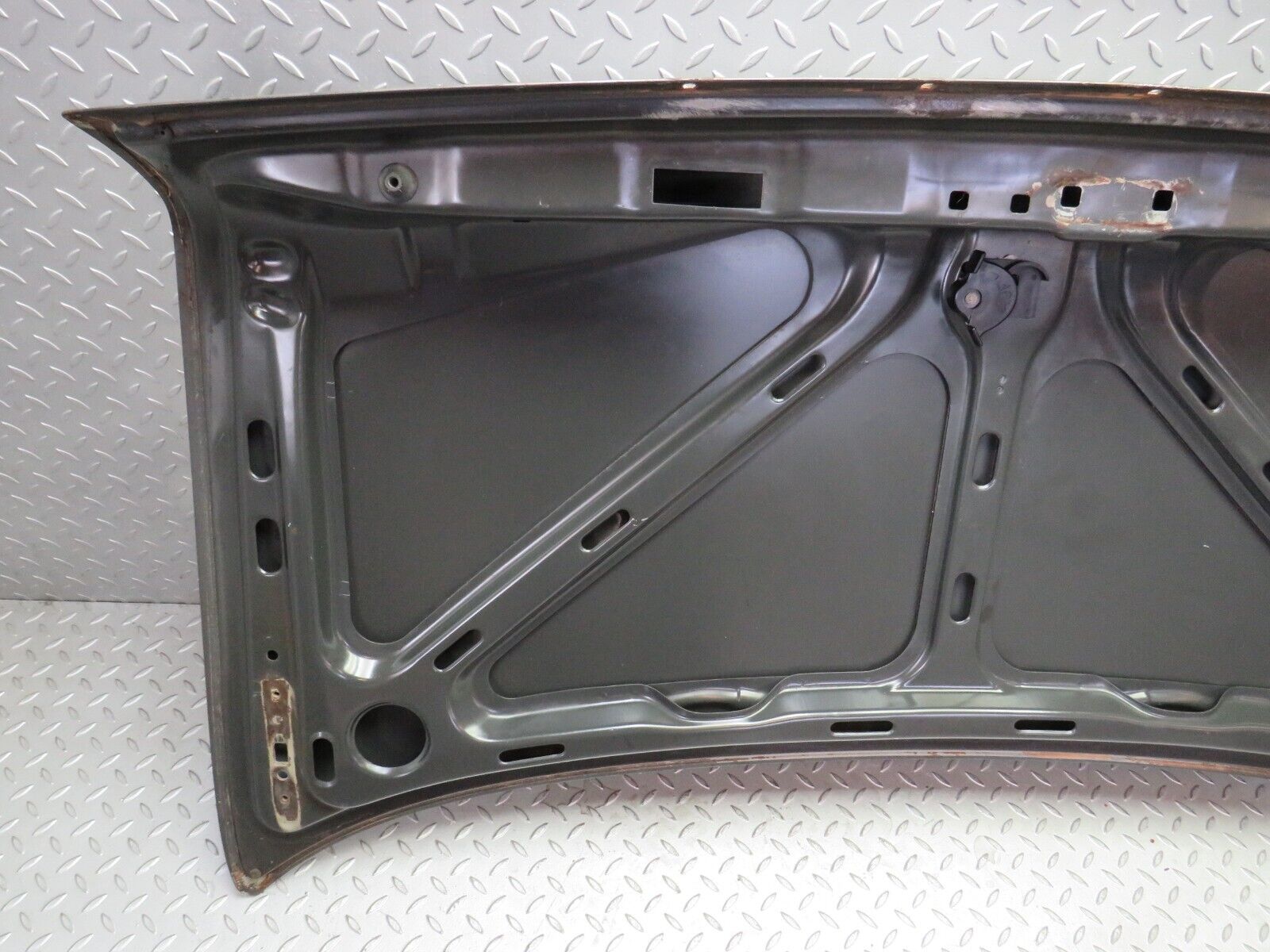 36224 Mercedes-Benz W126 420SE Boot Lid Trunk Door