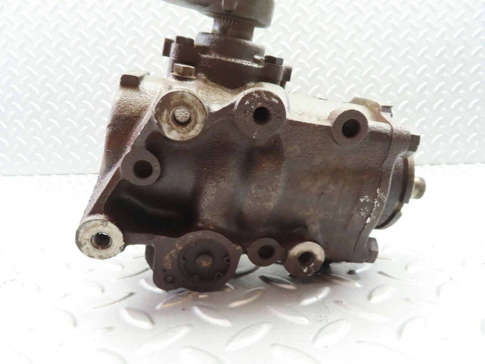 7159 Mercedes-Benz C107 350SLC Coupe Steering Box 1164610101