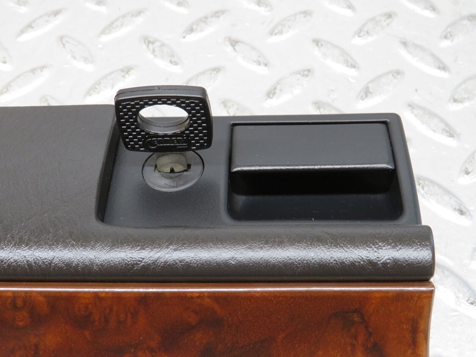 26677 Mercedes-Benz C124 220CE Coupe Glove Box Door RHD With Key