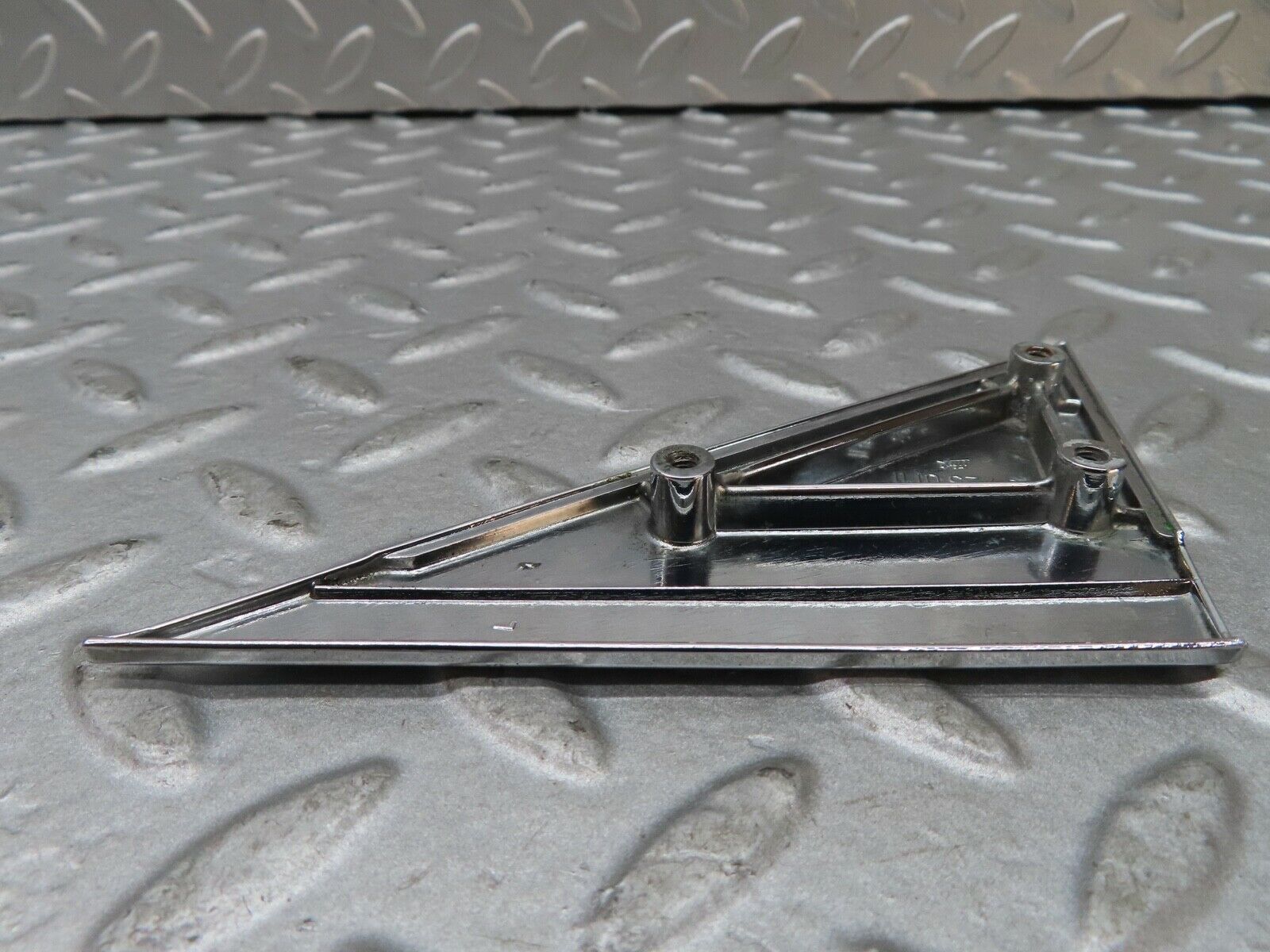 17553 Mercedes-Benz W116 450SEL Left Door Exterior Mirror Chrome Triangle Cover