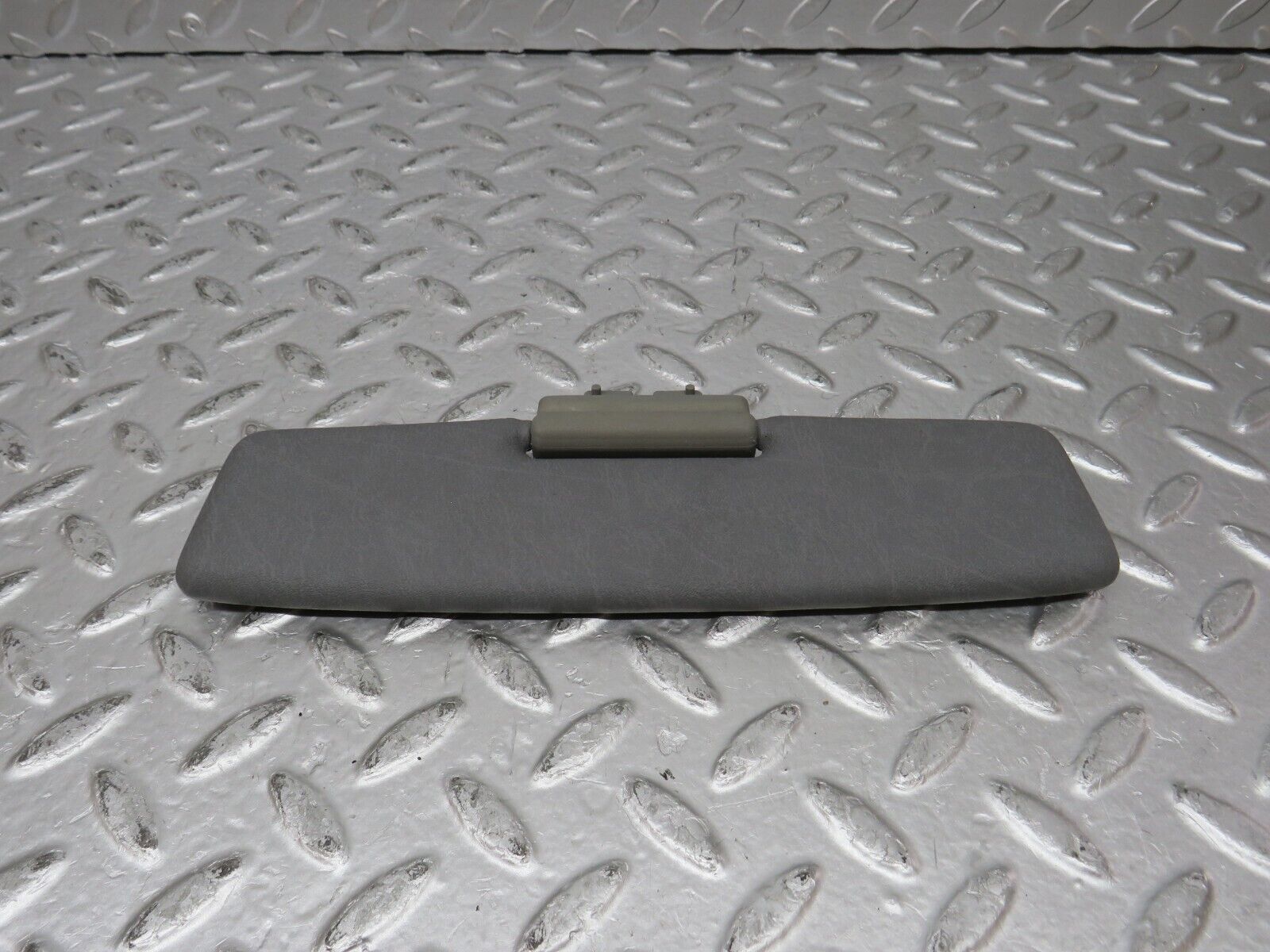 31308 Mercedes-Benz S124 220TE Wagon Middle Sun Visor Grey
