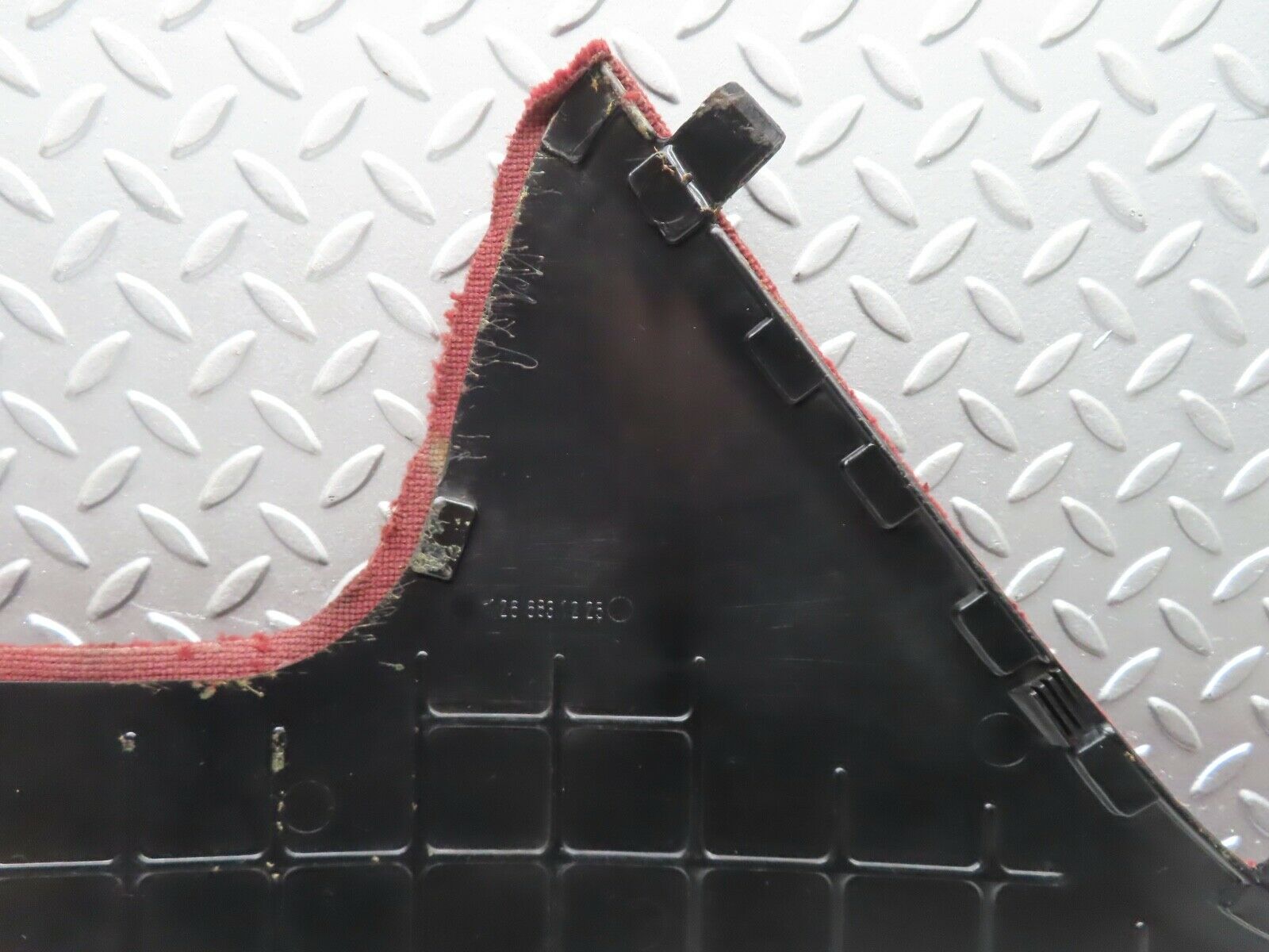 21556 Mercedes-Benz W126 300SE Centre Console Carpet Right Side 1266831225