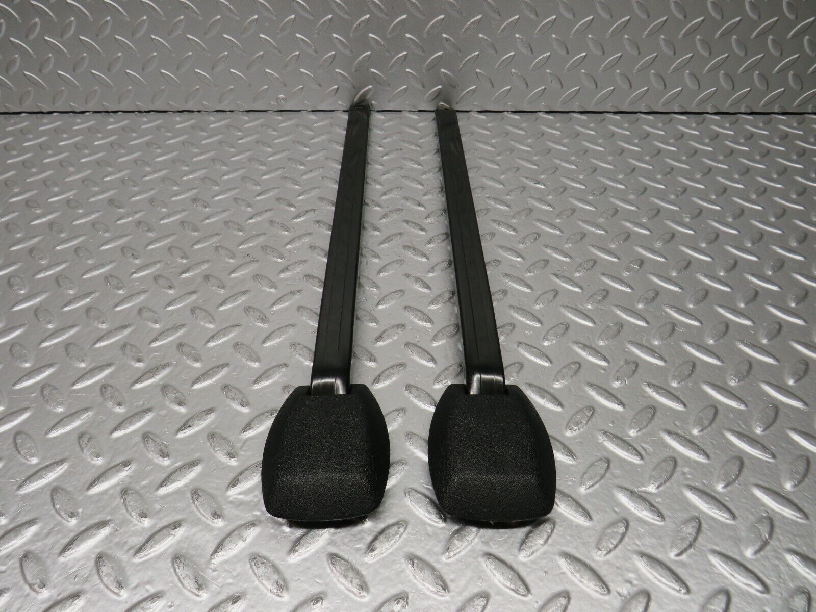 30884 Mercedes-Benz W201 190E 2.0L Seat Belt Runner Pair 2019190920