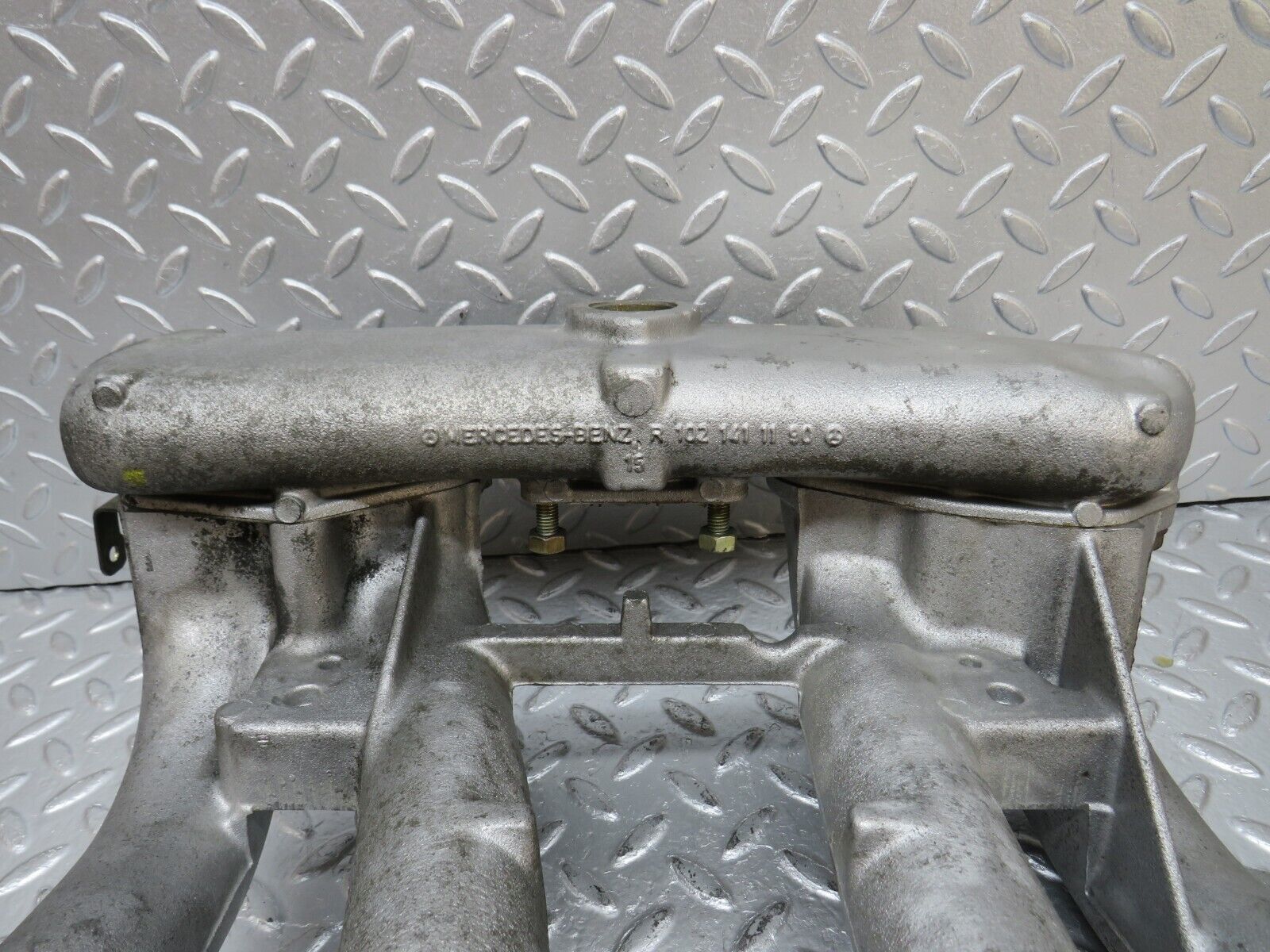 33863 Mercedes-Benz W201 190E 2.0L Intake Manifold 1021413501