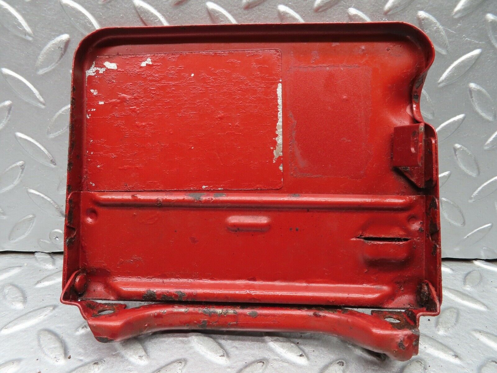 20282 Mercedes-Benz W114 280CE Coupe Fuel Tank Flap Cap