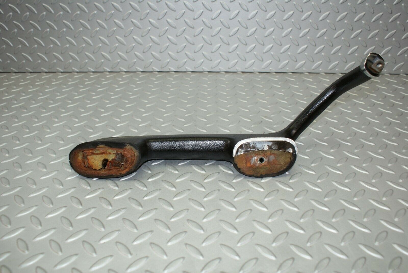 3110 Mercedes-Benz W115 220D Interior Door Handle Right Black