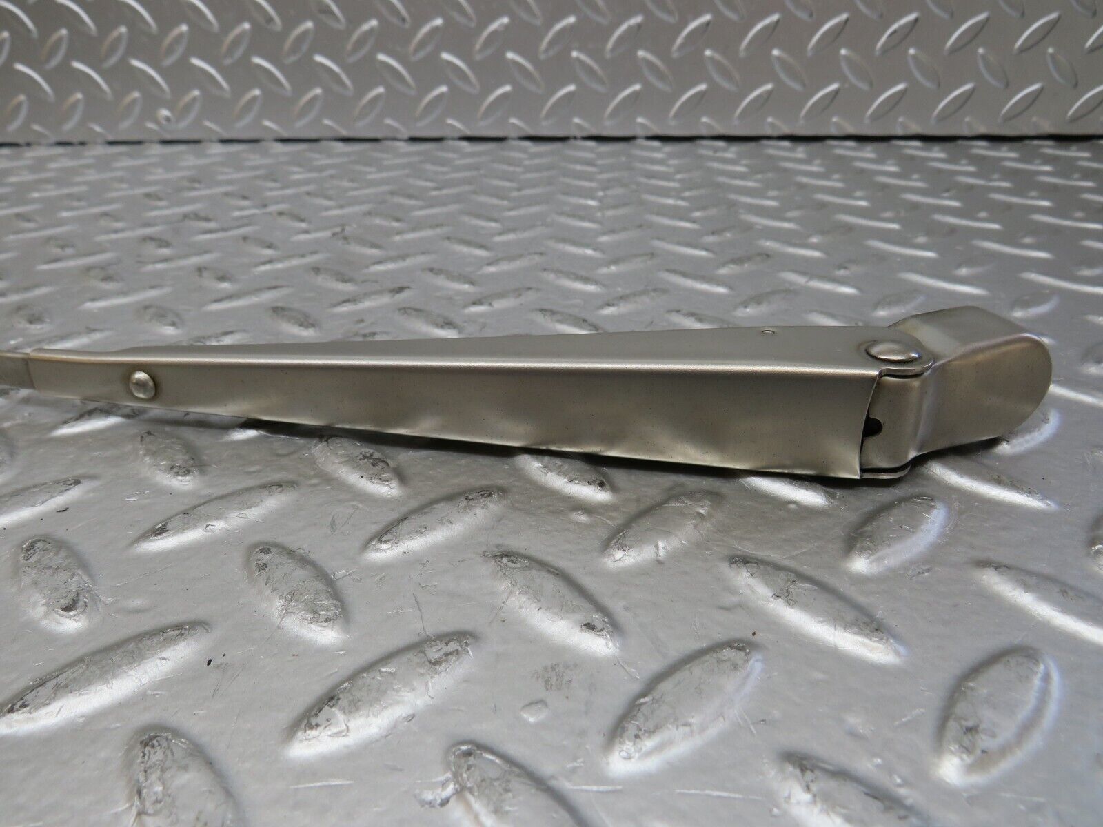 26272 Mercedes-Benz W116 450SE Wiper Arm Bosch Right Side