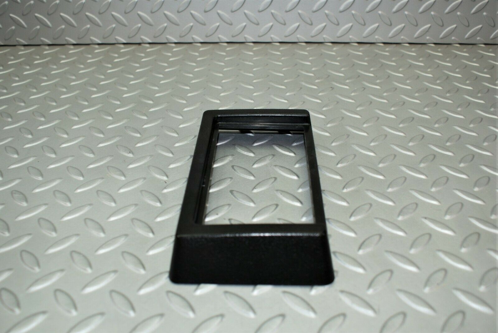 3179 Mercedes-Benz W115 220D Rear Door Ashtray Frame