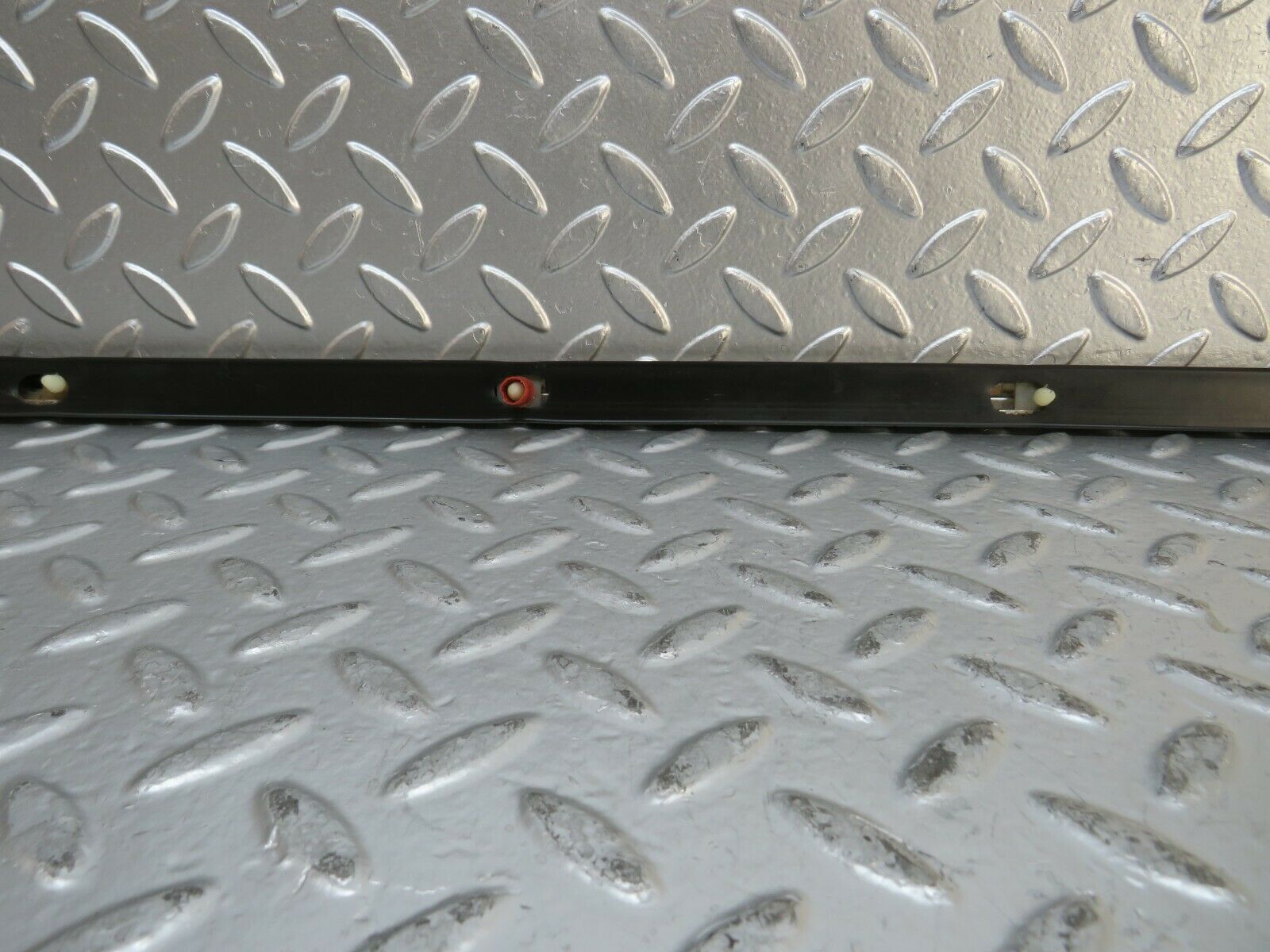 23642 Mercedes-Benz W114 280E Front Left Fender Wing Centre Moulding Trim